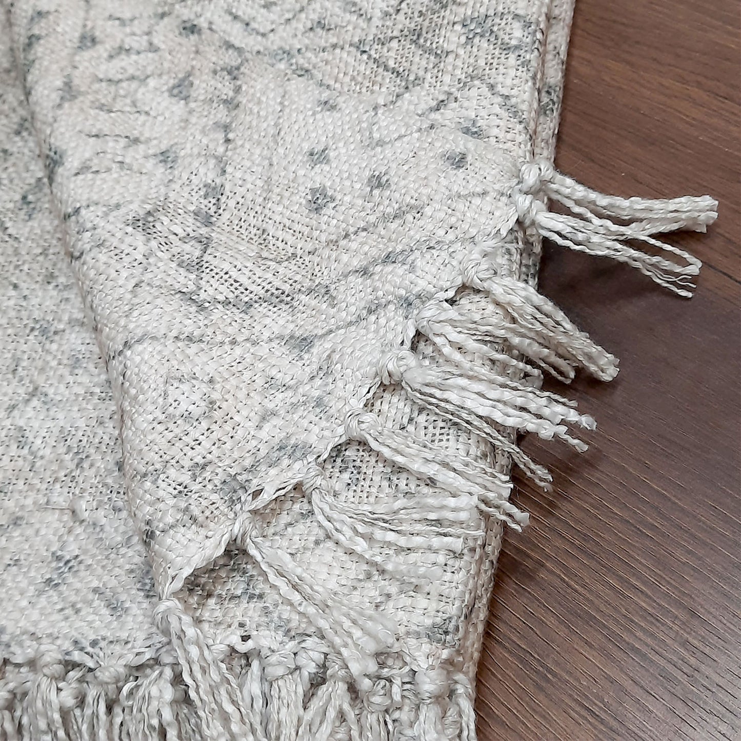 Avioni Beautiful Soft Sofa Throw | Light Coral & Yellow Double Side Design | Virgin Premium Polyester Slub Handloom Sofa Throw