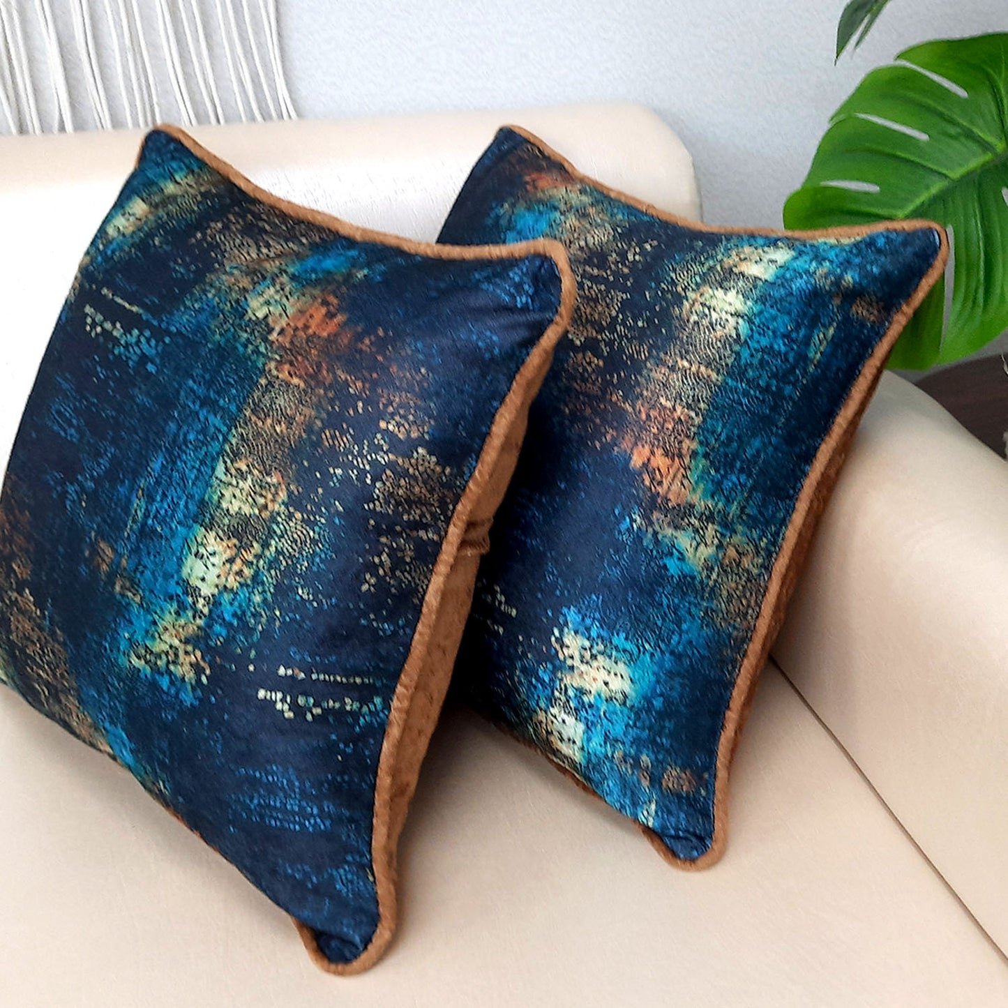Cushion Cover – Beautiful Blue Abstract Design – Best Price 40cm x 40cm (~16″ x 16″)
