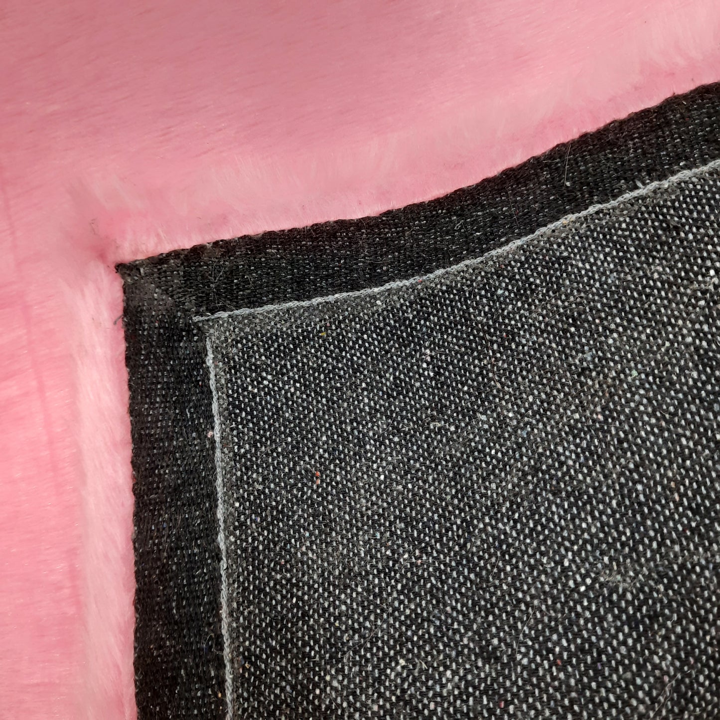 Avioni Ultra Soft Cozy Fluffy Faux Fur Rug –Pink Color- Easily Hand Washable – Bedside/Hallway/Pooja Room- 60X150cm