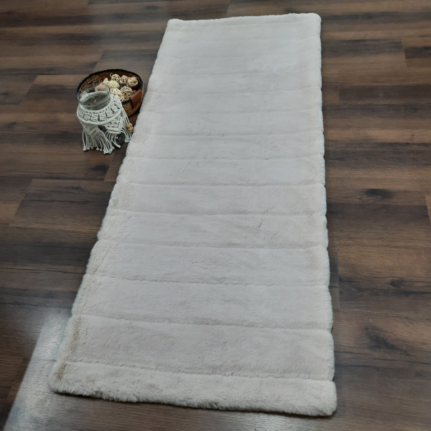 Avioni Ultra Soft Cozy Fluffy Rabbit Heavy And Super Soft Pinkish Cream Fur Rug –White- Easily Hand Washable – Bedside/Hallway/Pooja Room- 60X150cm