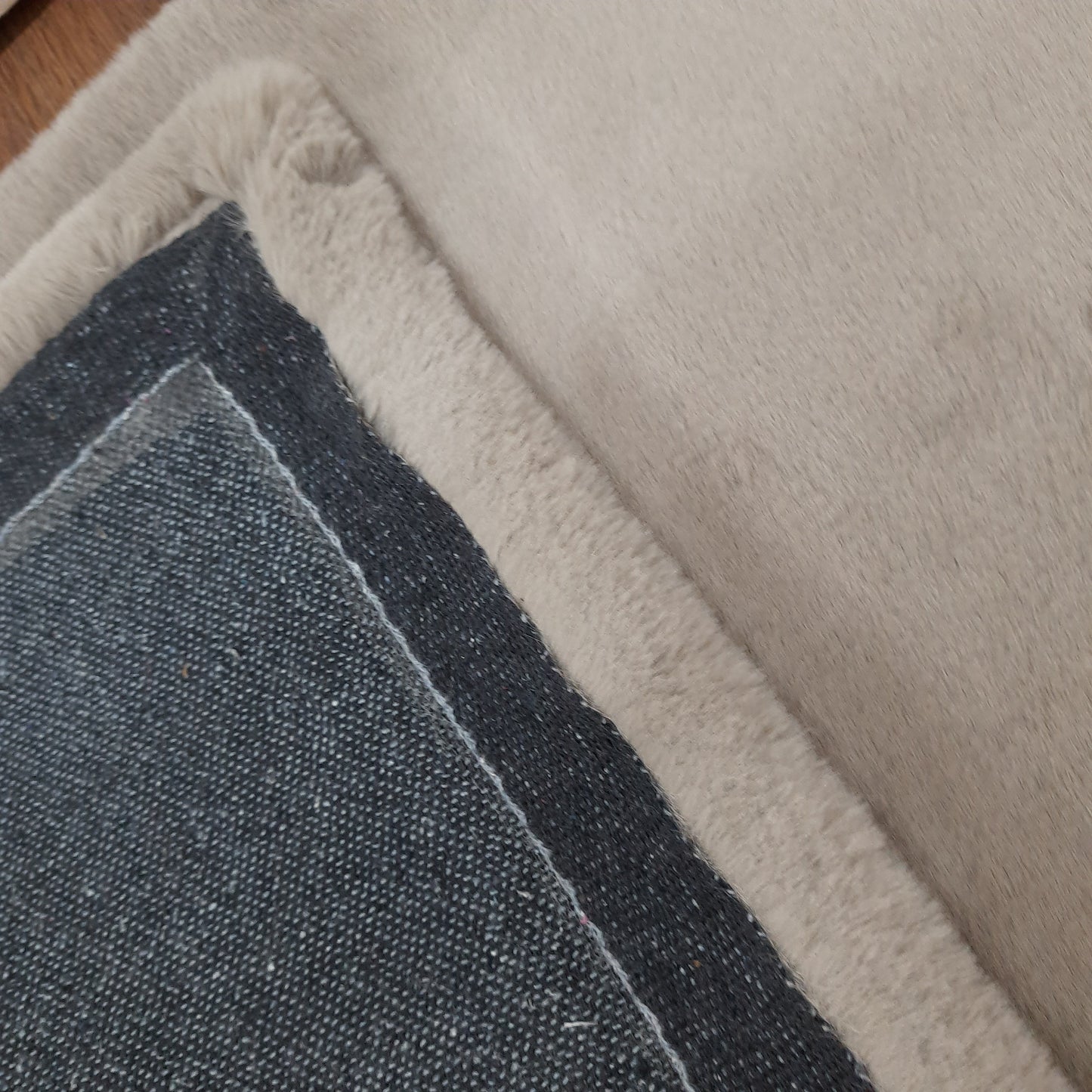 Avioni Ultra Soft Cozy Fluffy Soft Heavy Rabbit Grey Fur Rug –Grey- Easily Hand Washable – Bedside/Hallway/Pooja Room- 60X150cm