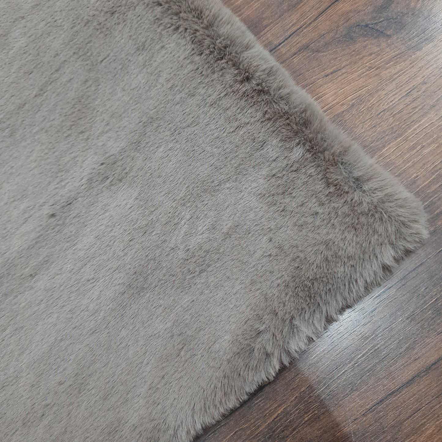 Avioni Ultra Soft Cozy Fluffy Soft Heavy Rabbit Grey Fur Rug –Grey- Easily Hand Washable – Bedside/Hallway/Pooja Room- 60X150cm