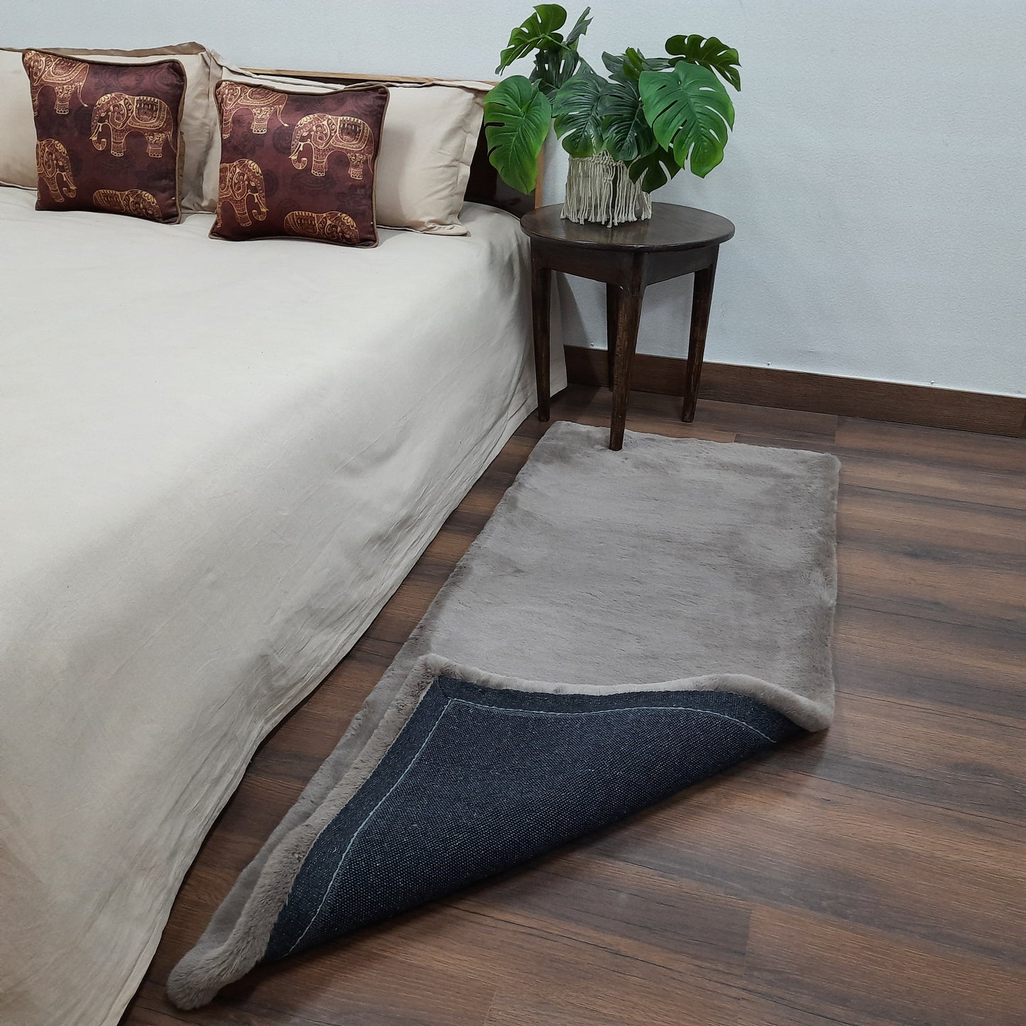 Avioni Ultra Soft Cozy Fluffy Soft Heavy Rabbit Grey Fur Rug –Grey- Easily Hand Washable – Bedside/Hallway/Pooja Room- 60X150cm