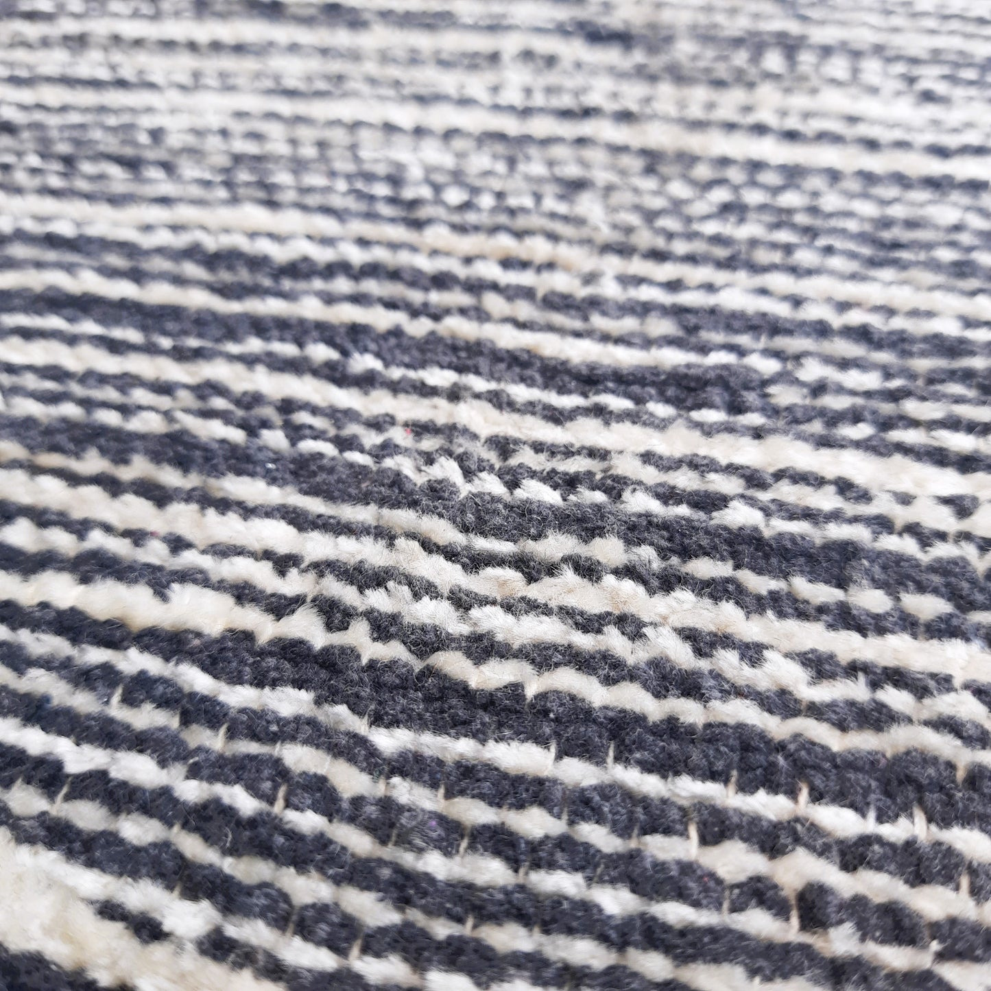 Avioni Luxury Soft Premium Chenille Stripe-Grey & Black-Yoga Mat 60cm x 180cm (~2×5.5 Feet)