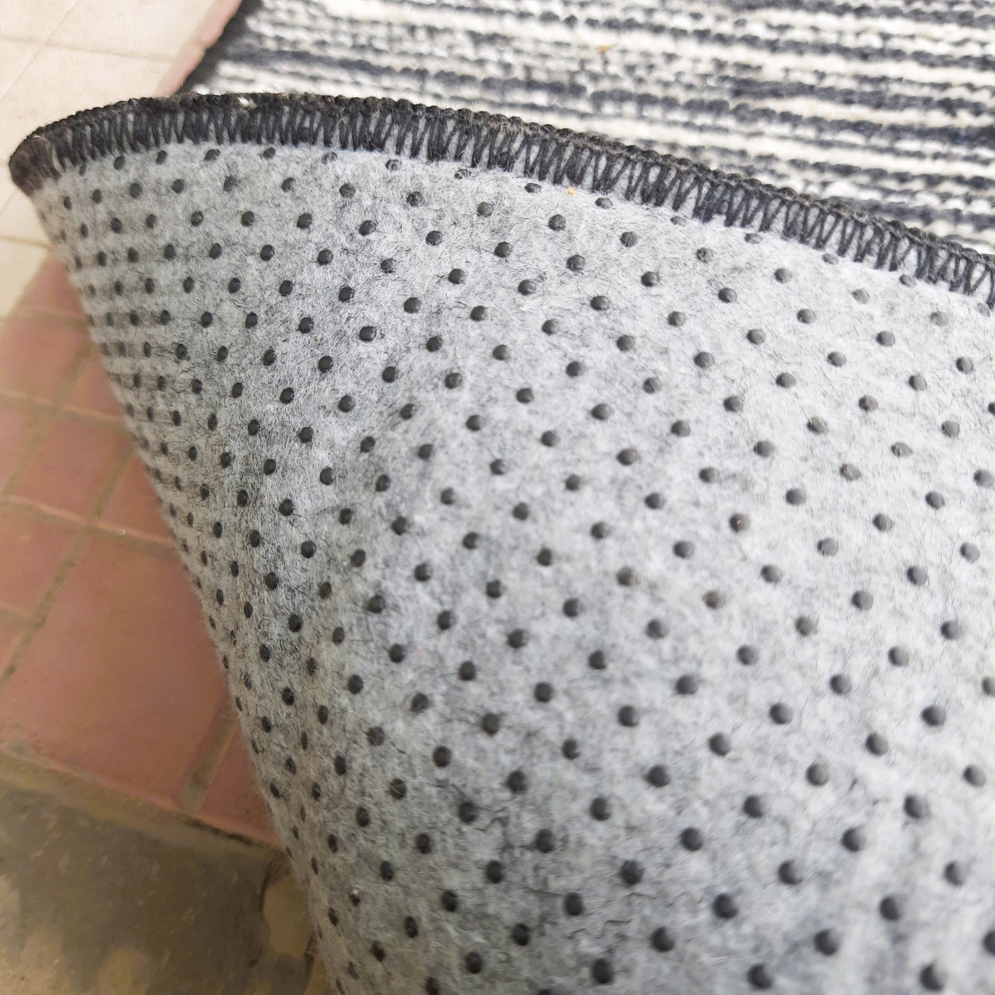 Avioni Luxury Soft Premium Chenille Stripe-Grey & Black-Yoga Mat 60cm x 180cm (~2×5.5 Feet)