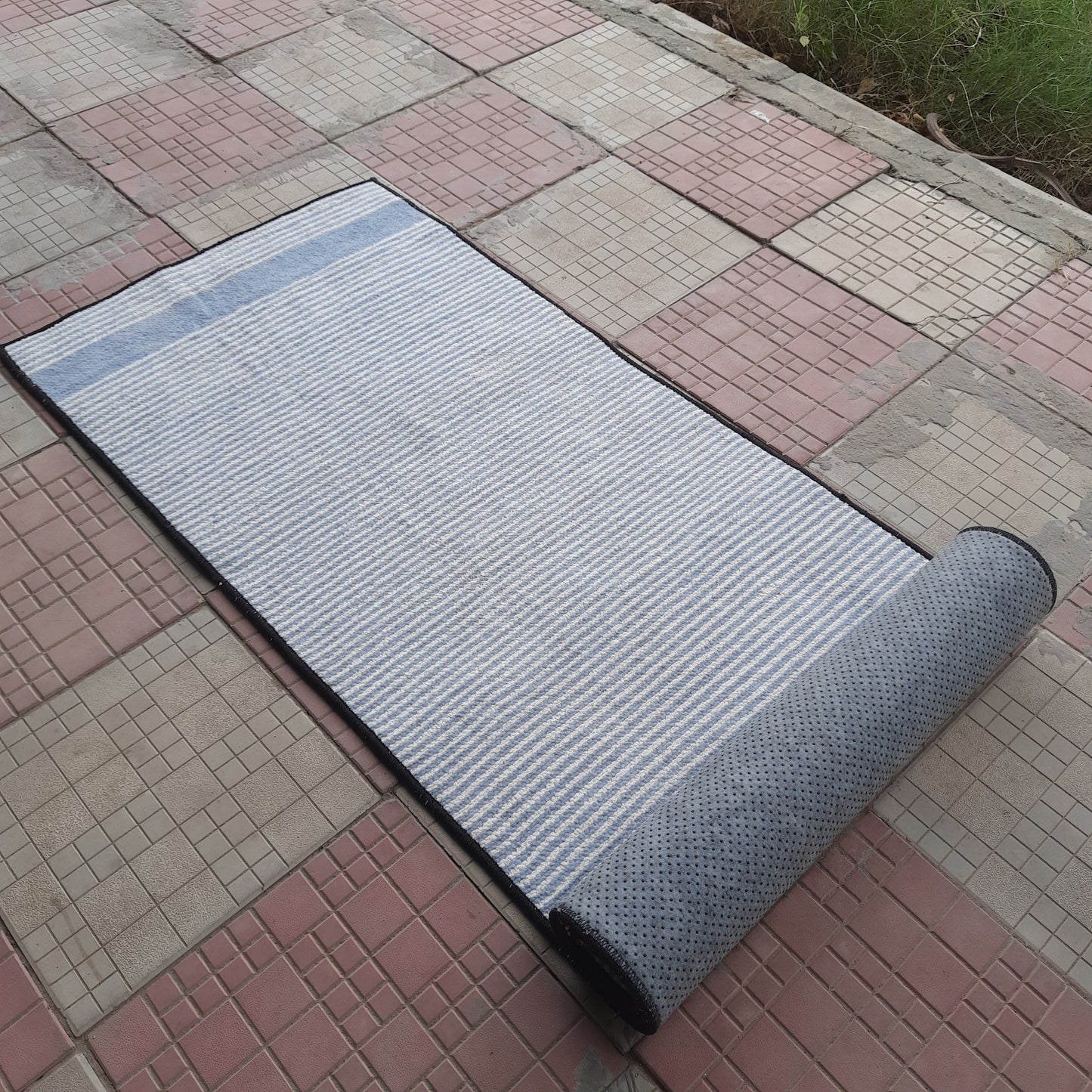 Avioni Luxury Soft Premium Chenille Stripe-light blue & White-Yoga Mat 60cm x 180cm (~2×5.5 Feet)