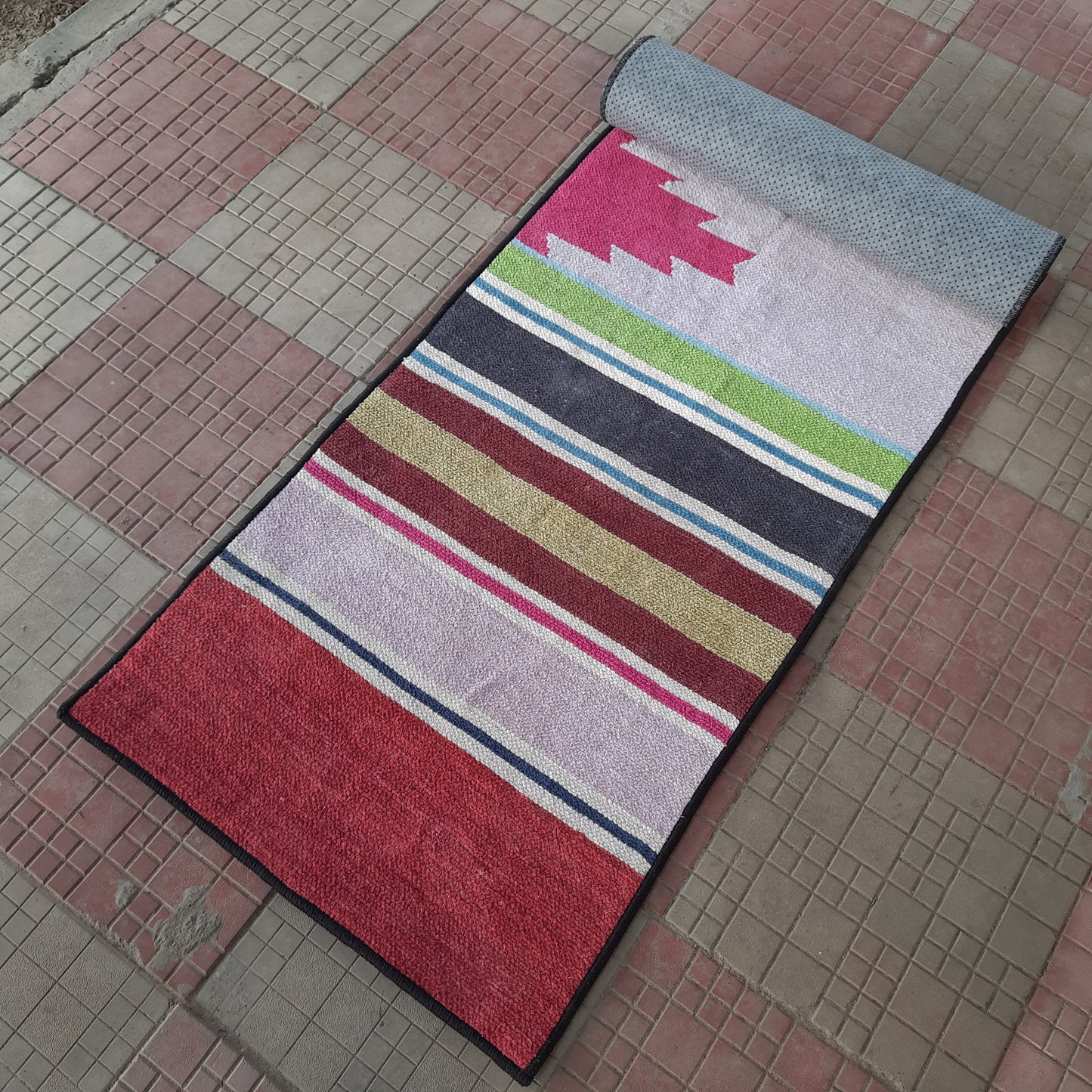Avioni Luxury Soft Premium 100% Chenille Multi Color Yoga Mat 60cm x 200cm (~2×6Feet)