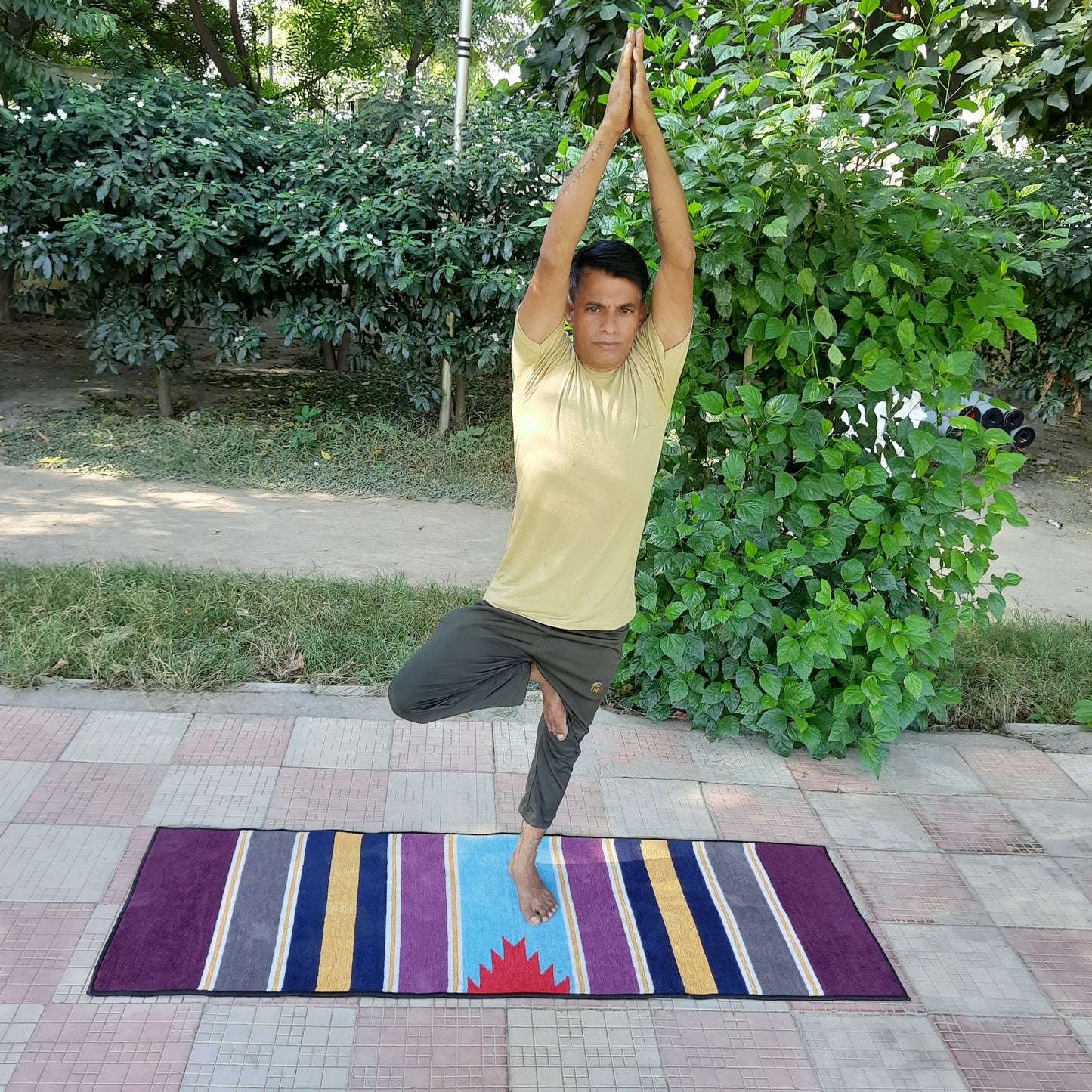 Avioni Luxury Soft Premium 100% Chenille Multi Color Yoga Mat 60cm x 200cm (~2×6Feet)
