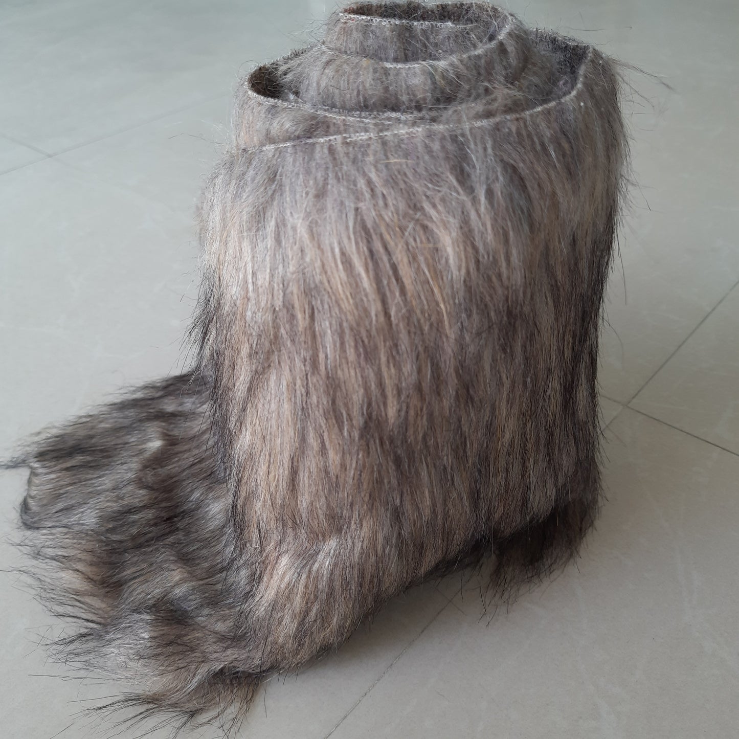 Avioni Shaggy Faux Fur Fabric | Perfect for Apparel, DIY Craft Supply, Hobby, Costume, Home Decor, Jackets, Coat, Vest, Pillow|150cm x 100cm (~60 Inches x 39 inches)