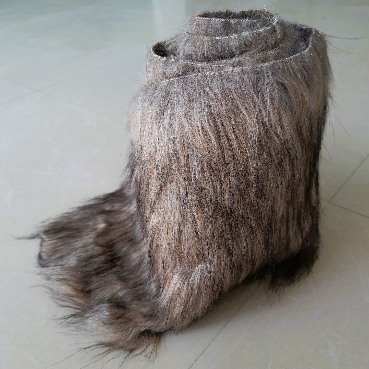 Avioni Shaggy Faux Fur Fabric | Perfect for Apparel, DIY Craft Supply, Hobby, Costume, Home Decor, Jackets, Coat, Vest, Pillow|150cm x 100cm (~60 Inches x 39 inches)