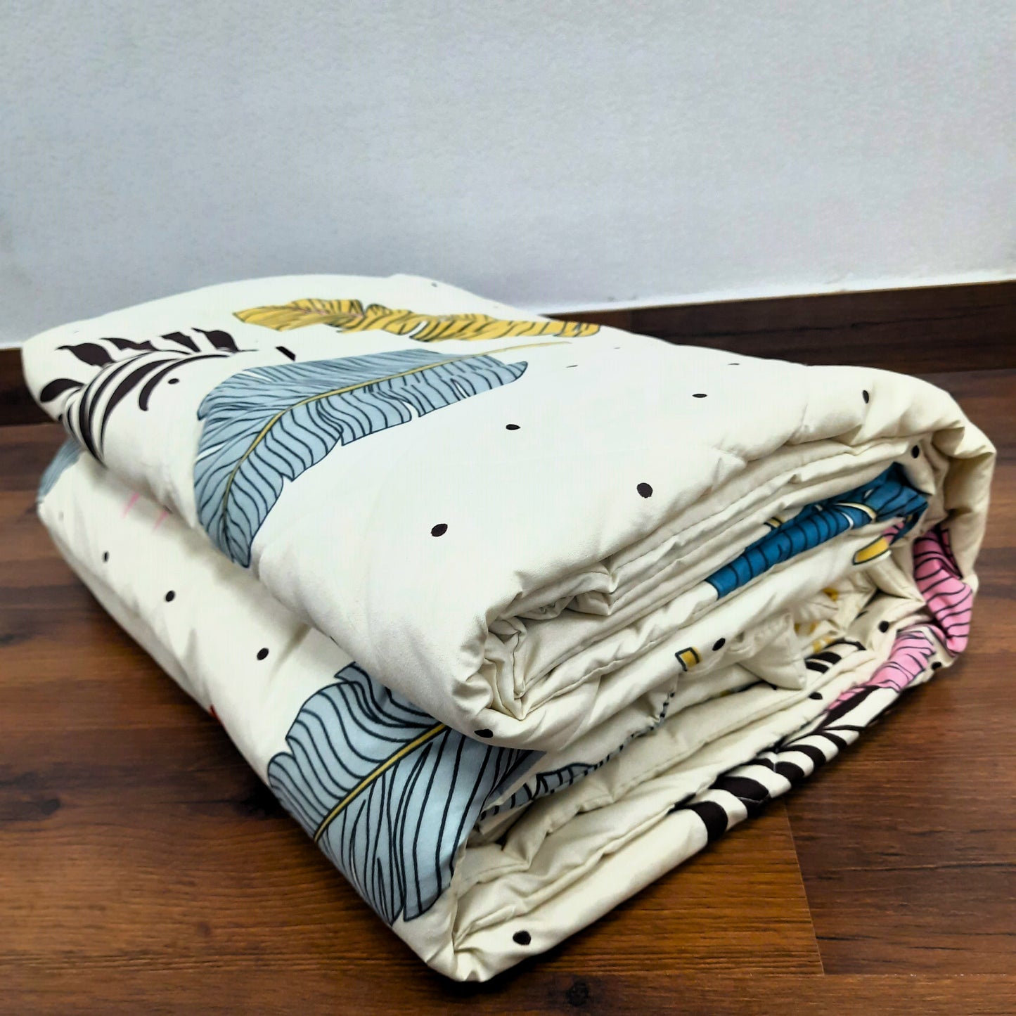 Save big on our AvioniHome Lavanya Bedding Bundle |1 Double Bed Comforter, 1 Double Bed Sheet, and 2 Pillow Covers Combo - Set of 4