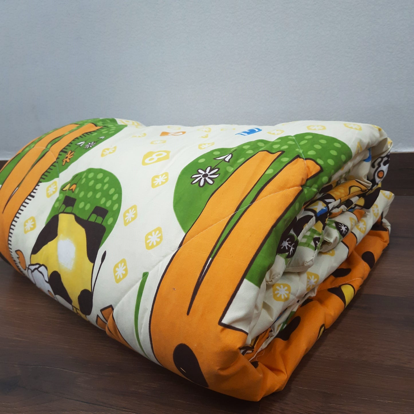 Save big on our AvioniHome Lavanya Bedding Bundle |1 Double Bed Comforter, 1 Double Bed Sheet, and 2 Pillow Covers Combo - Set of 4