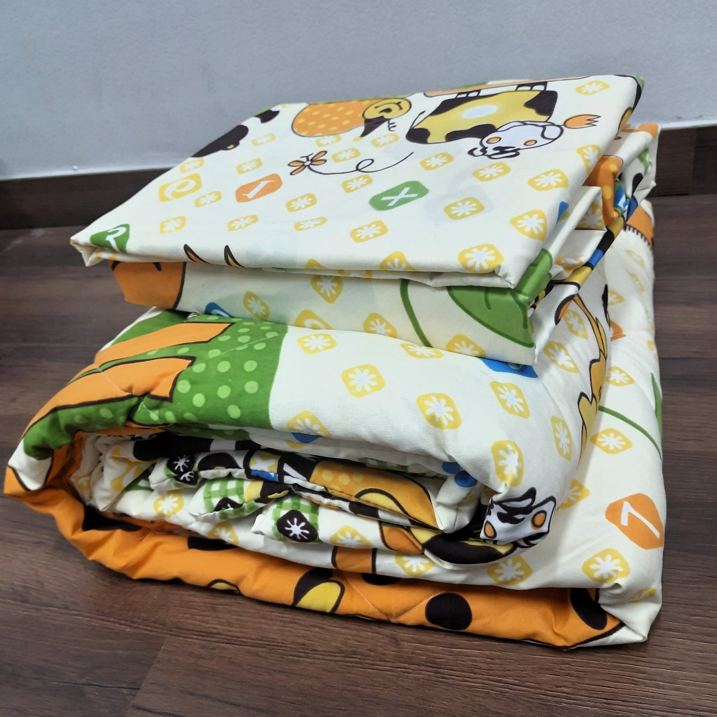 Save big on our AvioniHome Lavanya Bedding Bundle |1 Double Bed Comforter, 1 Double Bed Sheet, and 2 Pillow Covers Combo - Set of 4