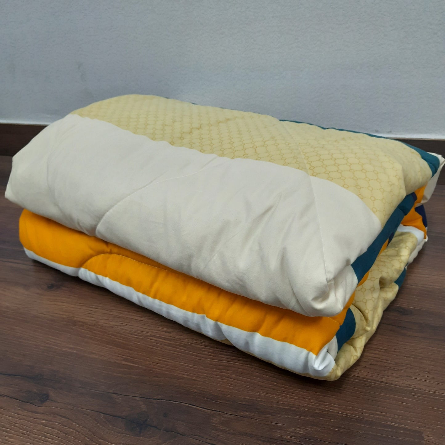 Save big on our AvioniHome Lavanya Bedding Bundle |1 Double Bed Comforter, 1 Double Bed Sheet, and 2 Pillow Covers Combo - Set of 4