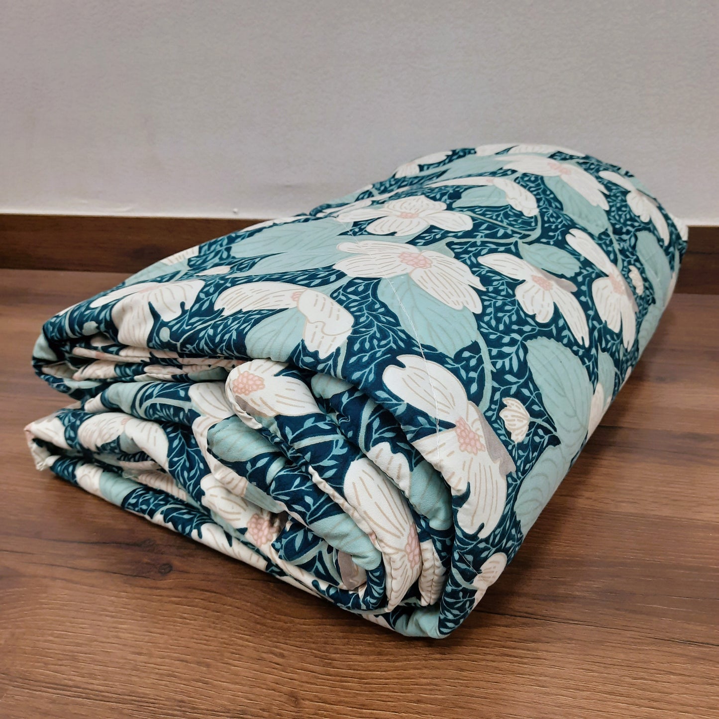 Save big on our AvioniHome Lavanya Bedding Bundle |1 Double Bed Comforter, 1 Double Bed Sheet, and 2 Pillow Covers Combo - Set of 4