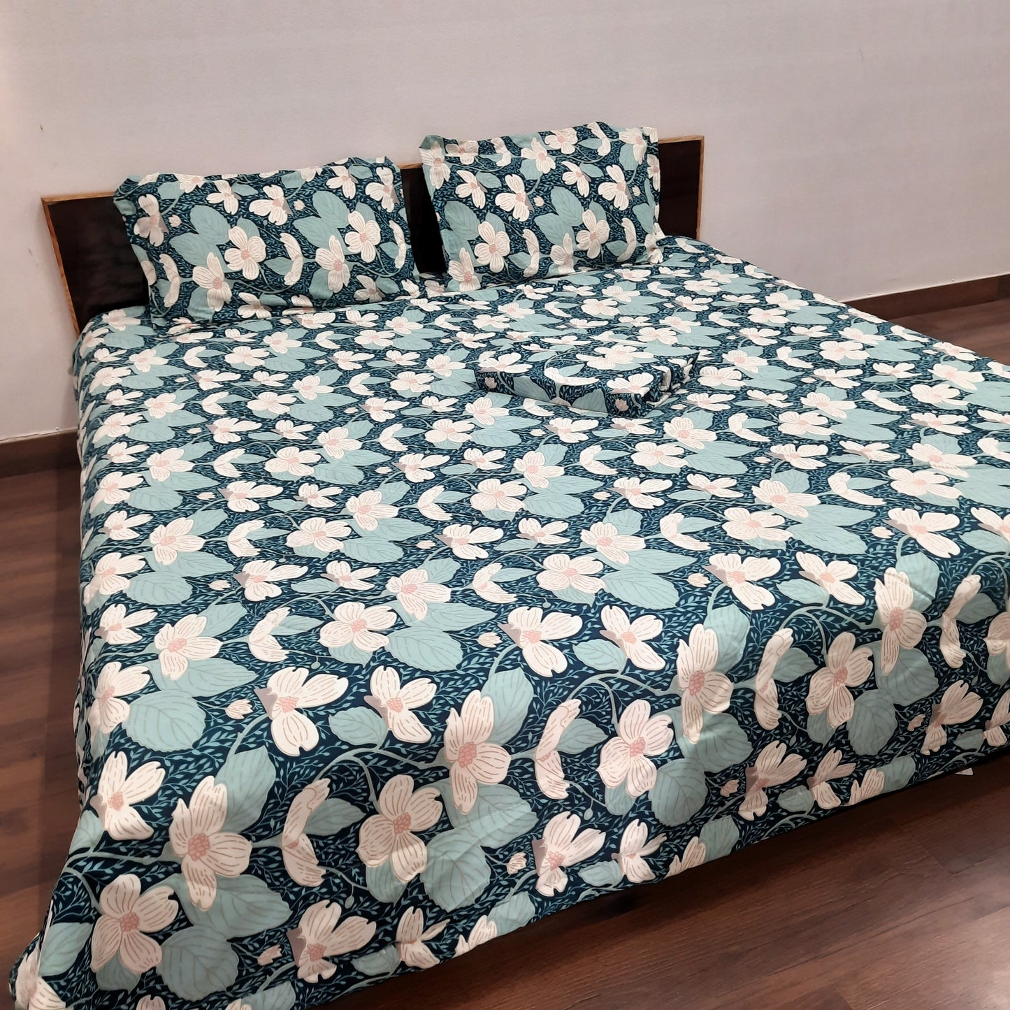 Save big on our AvioniHome Lavanya Bedding Bundle |1 Double Bed Comforter, 1 Double Bed Sheet, and 2 Pillow Covers Combo - Set of 4