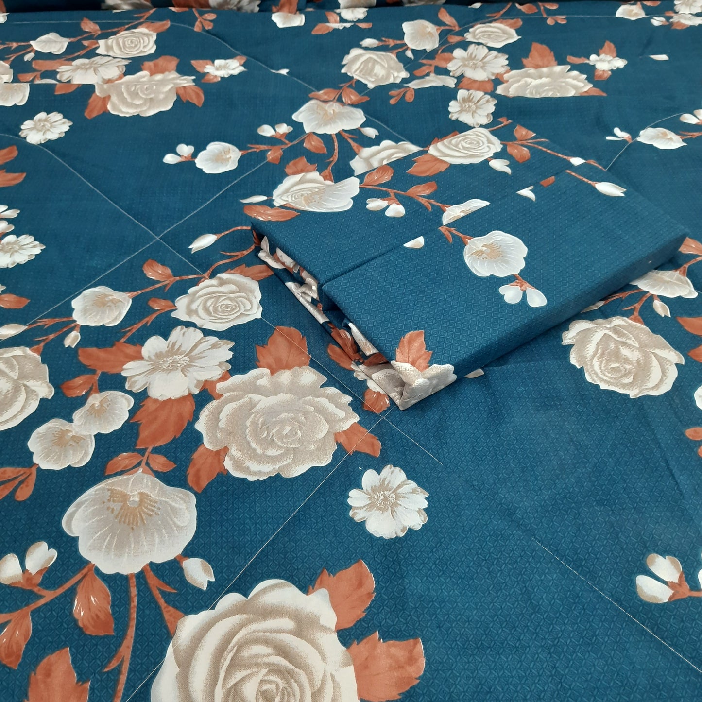 Save big on our AvioniHome Lavanya Bedding Bundle |1 Double Bed Comforter, 1 Double Bed Sheet, and 2 Pillow Covers Combo - Set of 4