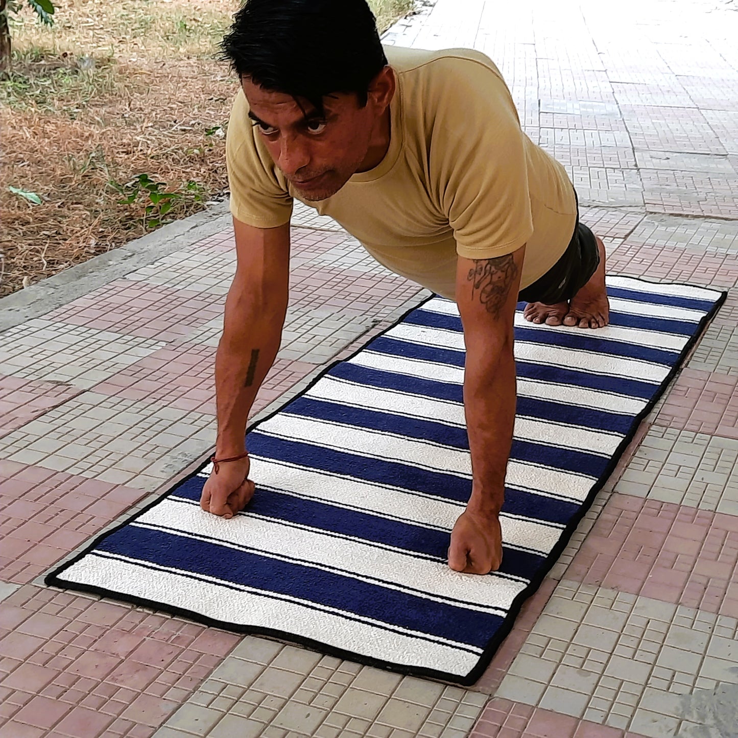 Avioni Luxury Soft Premium 100% Chenille Multi Color Yoga Mat 60cm x 200cm (~2×6Feet)