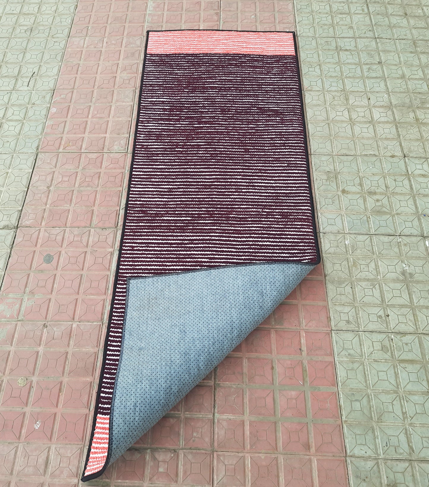 Avioni Luxury Soft Premium Chenille Stripe -Purple & Pink- Yoga Mat 60cm x 180cm (~2×5.5 Feet)