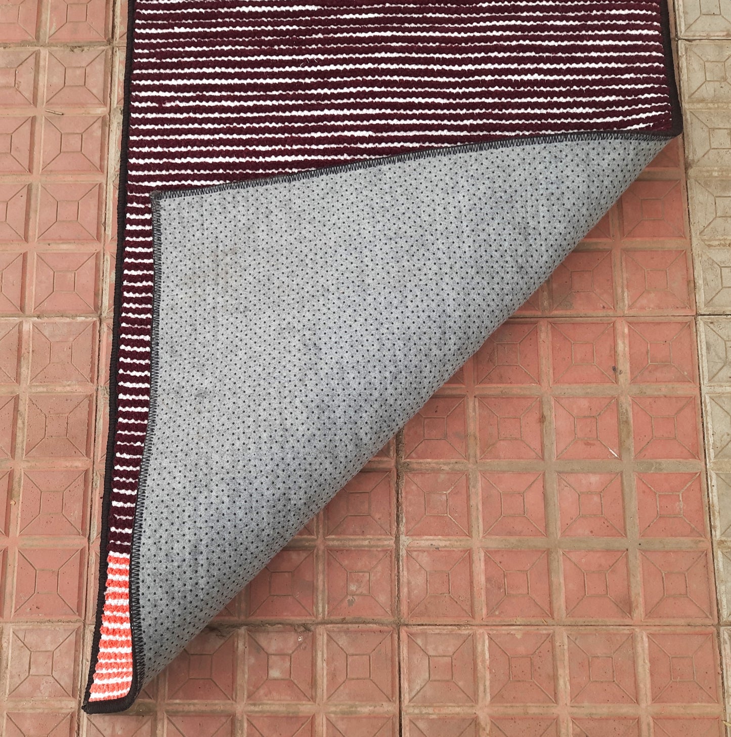 Avioni Luxury Soft Premium Chenille Stripe -Purple & Pink- Yoga Mat 60cm x 180cm (~2×5.5 Feet)