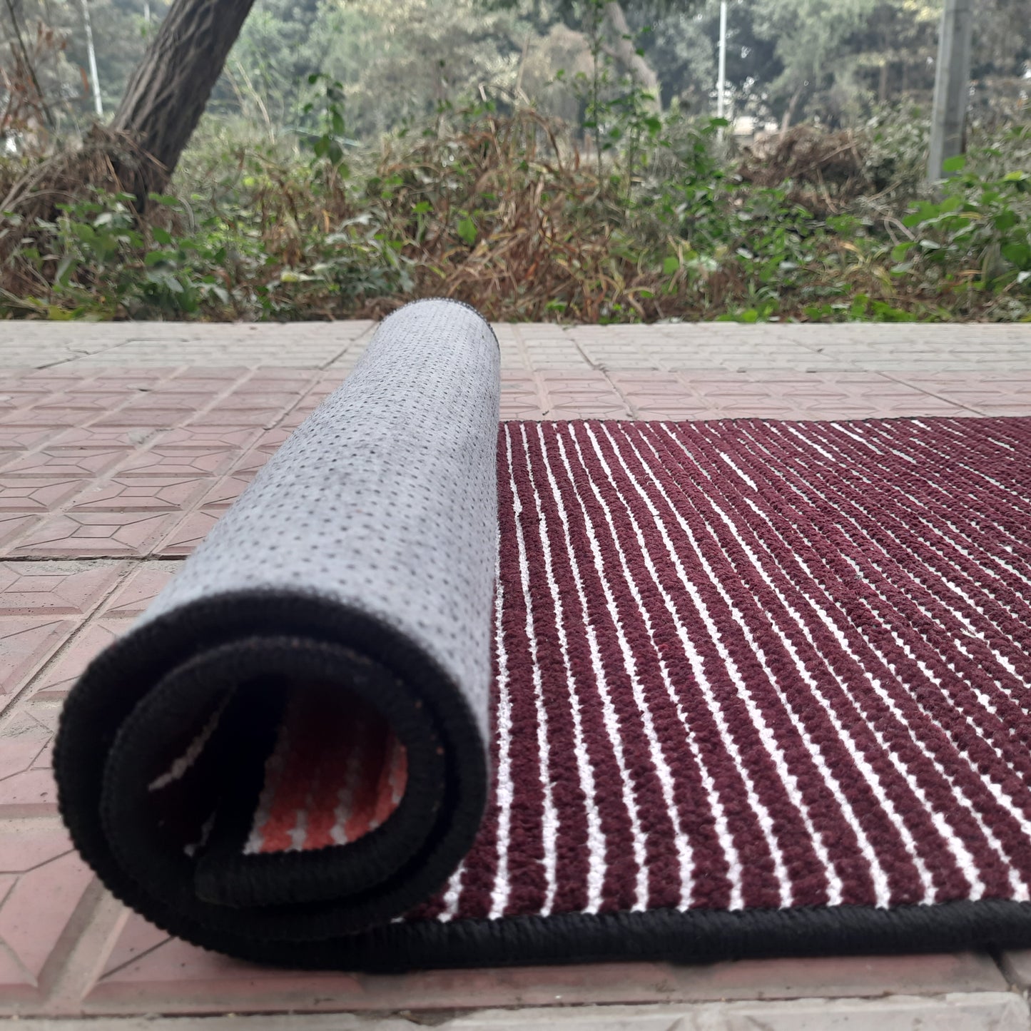 Avioni Luxury Soft Premium Chenille Stripe -Purple & Pink- Yoga Mat 60cm x 180cm (~2×5.5 Feet)