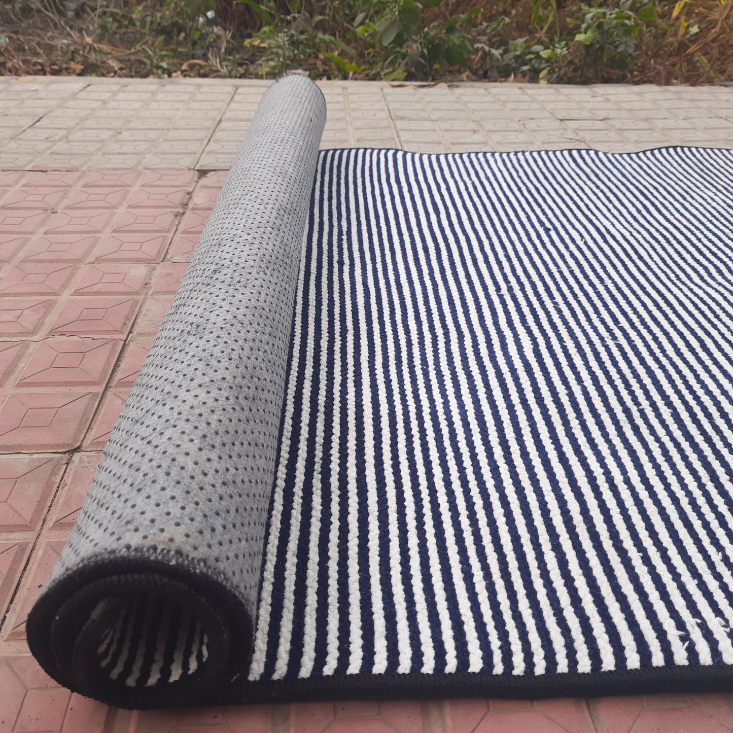Avioni Luxury Soft Premium Blue Chenille Cotton Stripe Yoga Dhurry 87cm x 145cm (~3 feet x 5 feet)