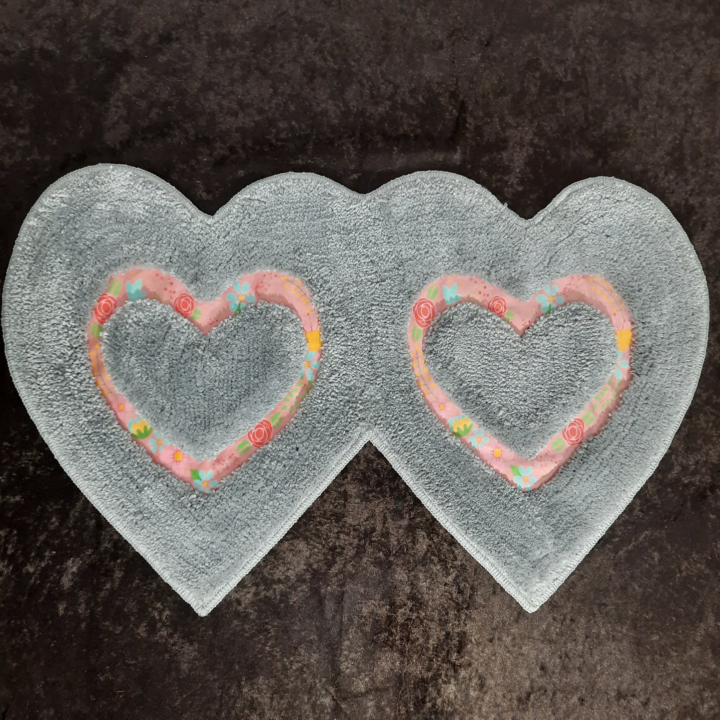 Avioni Home| Twinheart Floormat Collection | Soft Shaggy Dual Heart Shape Floor Mat /Door Mat | Silver Grey | Fluffy & 10mm Thick Mat | 45 x 75 CM
