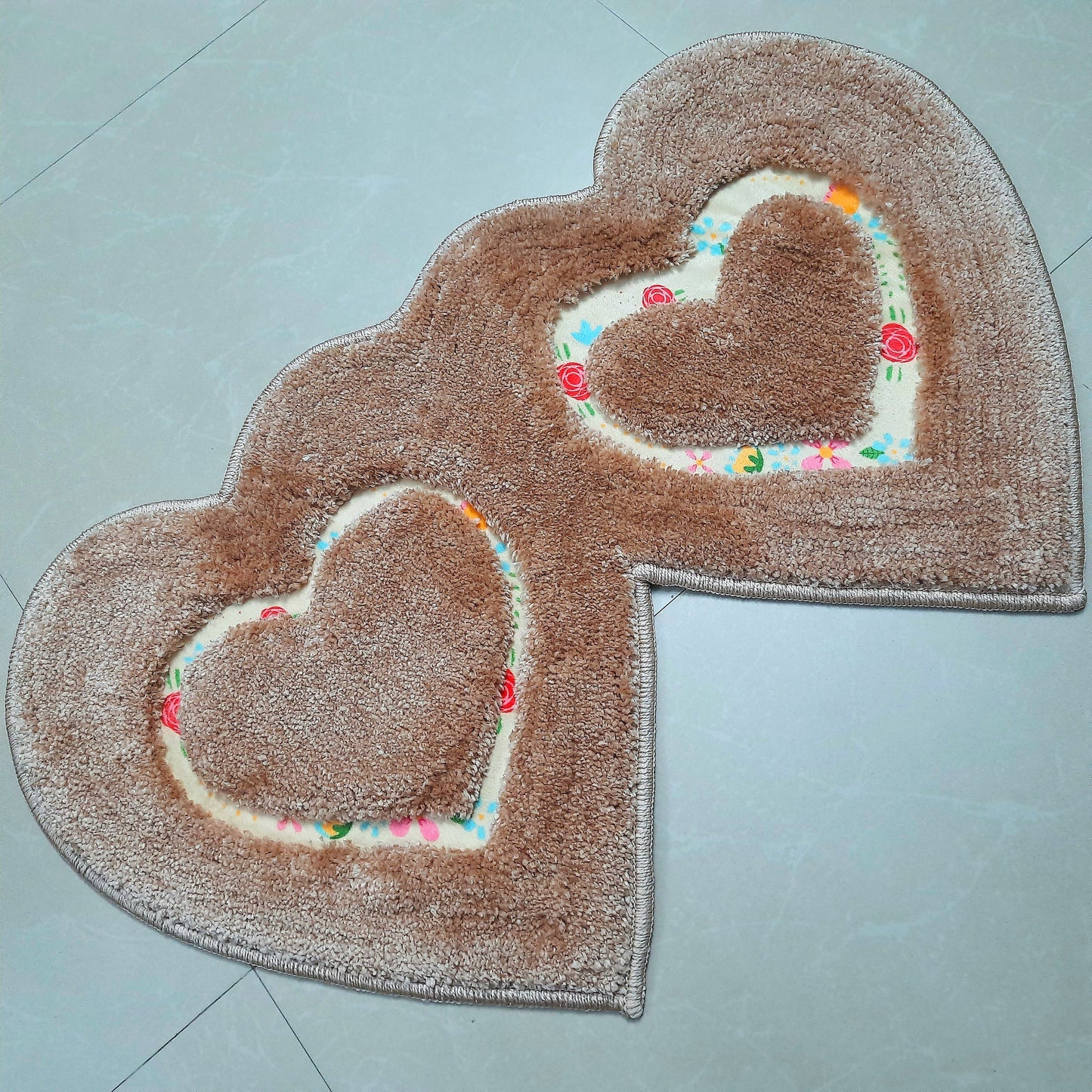 Avioni Home| Twinheart Floormat Collection | Soft Shaggy Dual Heart Shape Floor Mat /Door Mat | Beige | Fluffy & 10mm Thick Mat | 45 x 75 CM