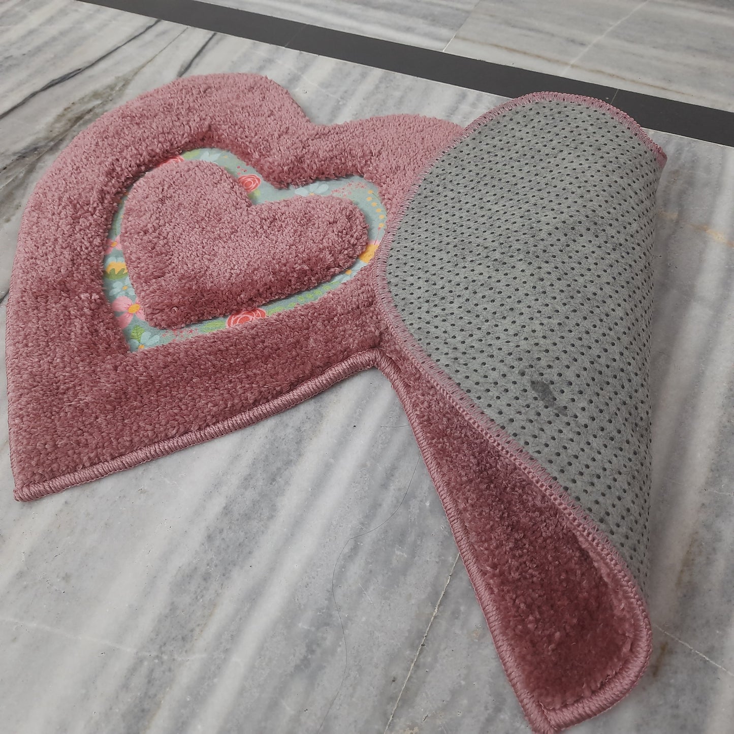 Avioni Home| Twinheart Floormat Collection | Soft Shaggy Dual Heart Shape Floor Mat /Door Mat | Wine Pink | Fluffy & 10mm Thick Mat | 45 x 75 CM