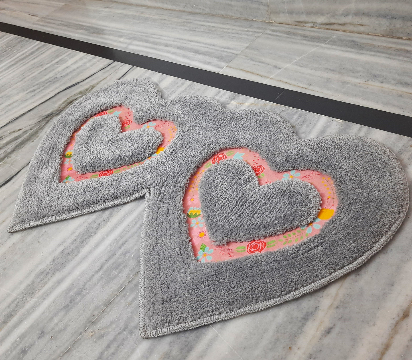 Avioni Home| Twinheart Floormat Collection | Soft Shaggy Dual Heart Shape Floor Mat /Door Mat | Silver Grey | Fluffy & 10mm Thick Mat | 45 x 75 CM