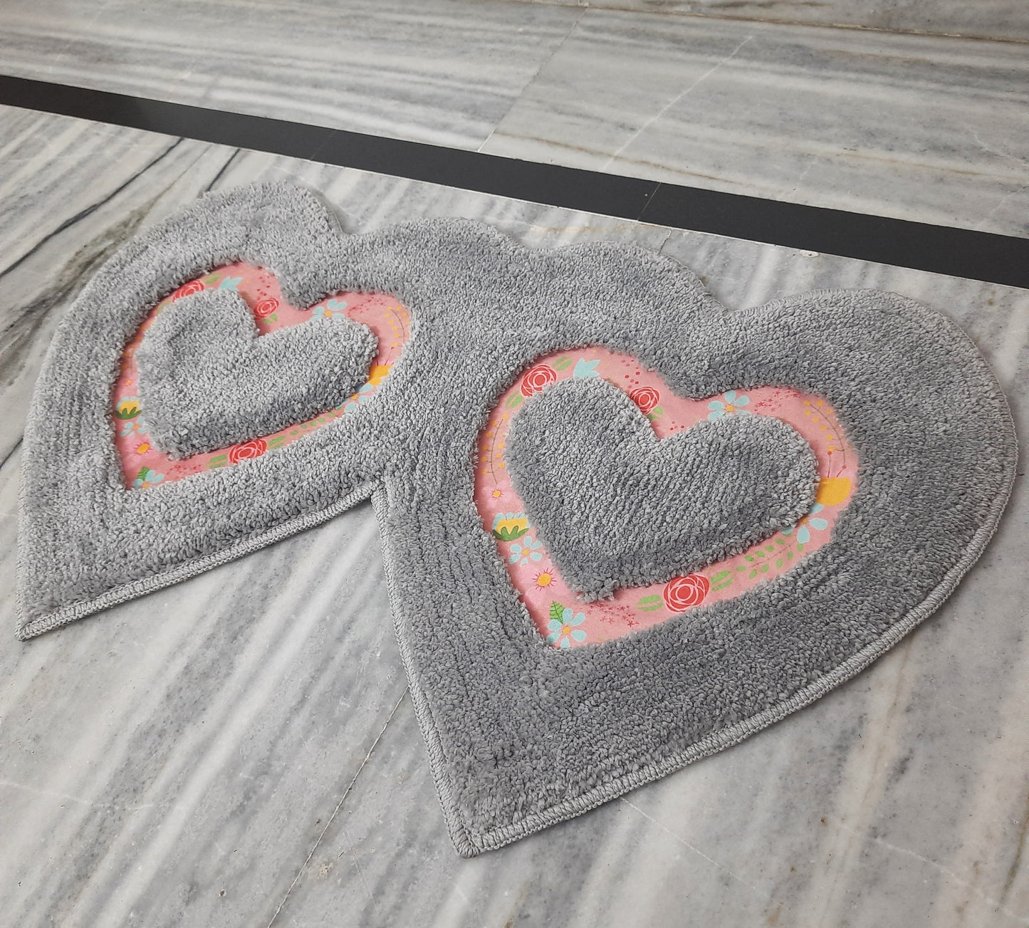 Avioni Home| Twinheart Floormat Collection | Soft Shaggy Dual Heart Shape Floor Mat /Door Mat | Silver Grey | Fluffy & 10mm Thick Mat | 45 x 75 CM
