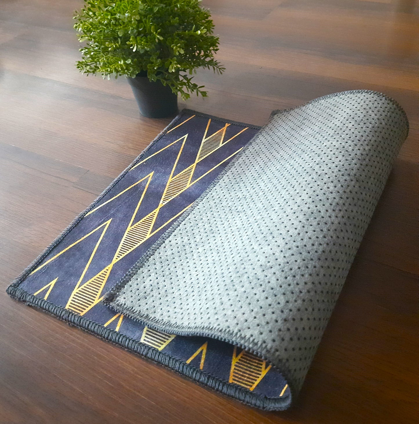 Modern Chic Rectangle mat Collection By Avioni Home | Anti Slip, Durable & Washable | Outdoor & Indoor- SET OF 2