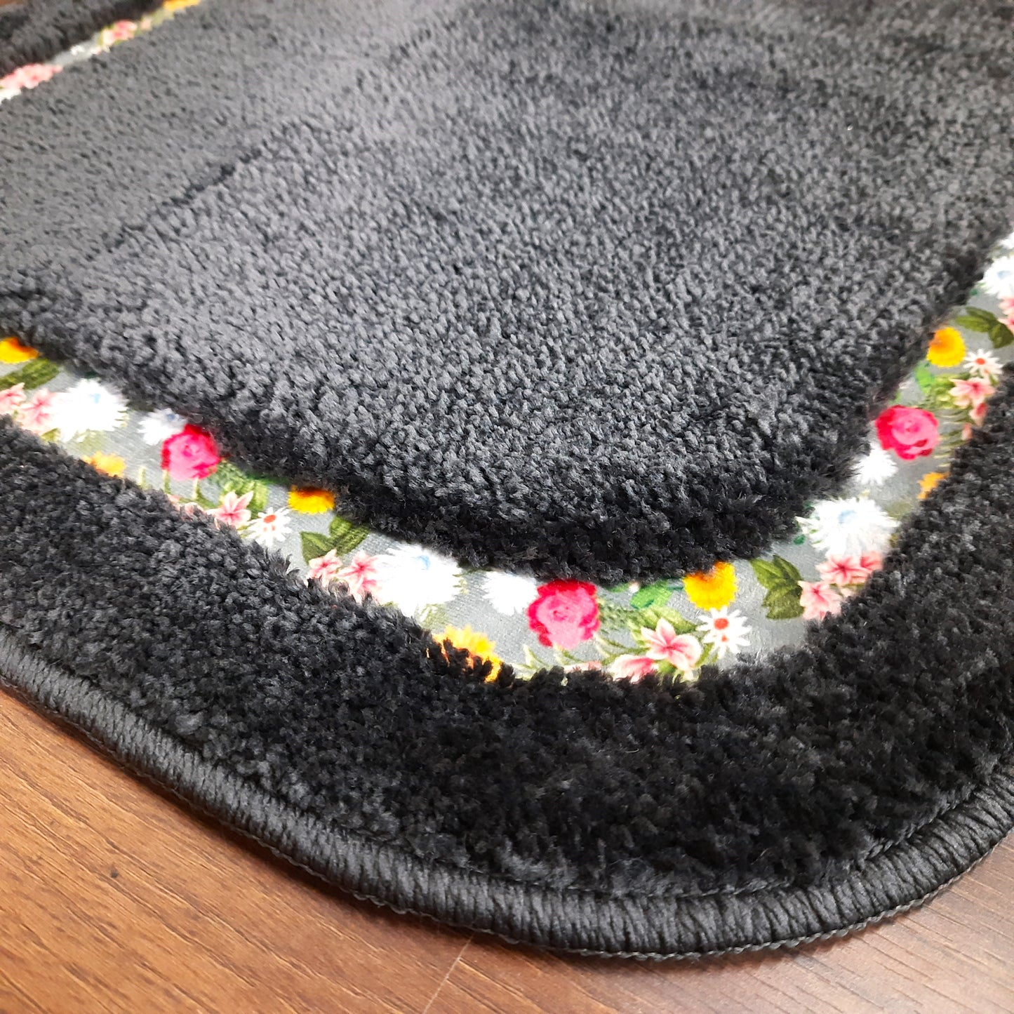 Avioni Home| Rectangle Large Floormat Collection | Soft Shaggy Rectangle Shape Floor Mat /Door Mat | Black | Fluffy & 10mm Thick Mat | 45 x 75 CM