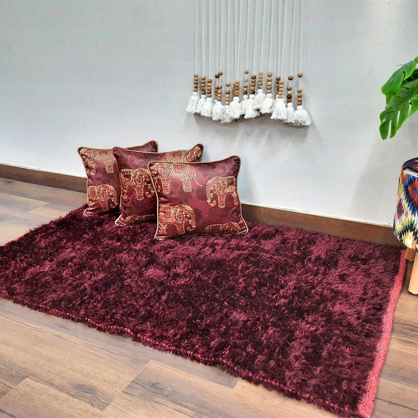 Avioni Handloom Flurry Yarn Fur Durry For Living Room In Fur Reversible Maroon -90cm x 150cm (~3×5 Feet)