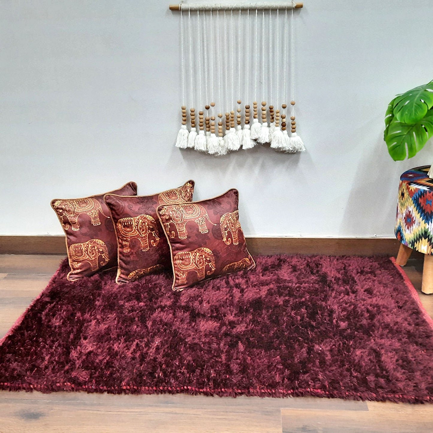 Avioni Handloom Flurry Yarn Fur Durry For Living Room In Fur Reversible Maroon -90cm x 150cm (~3×5 Feet)