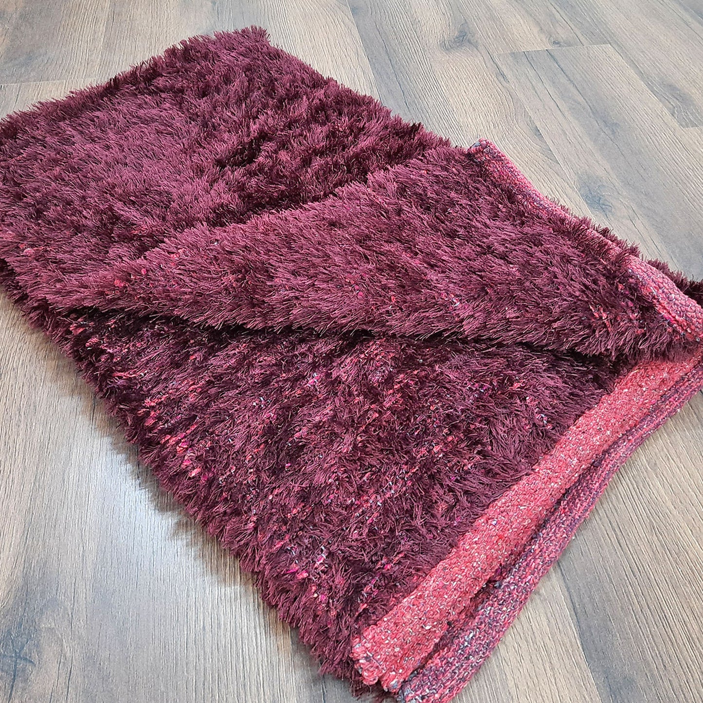 Avioni Handloom Flurry Yarn Fur Durry For Living Room In Fur Reversible Maroon -90cm x 150cm (~3×5 Feet)