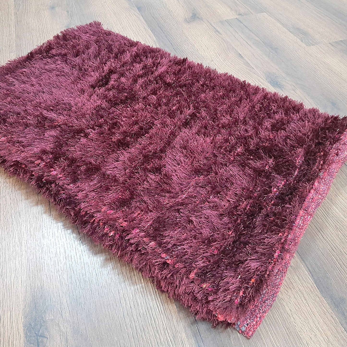 Avioni Handloom Flurry Yarn Fur Durry For Living Room In Fur Reversible Maroon -90cm x 150cm (~3×5 Feet)