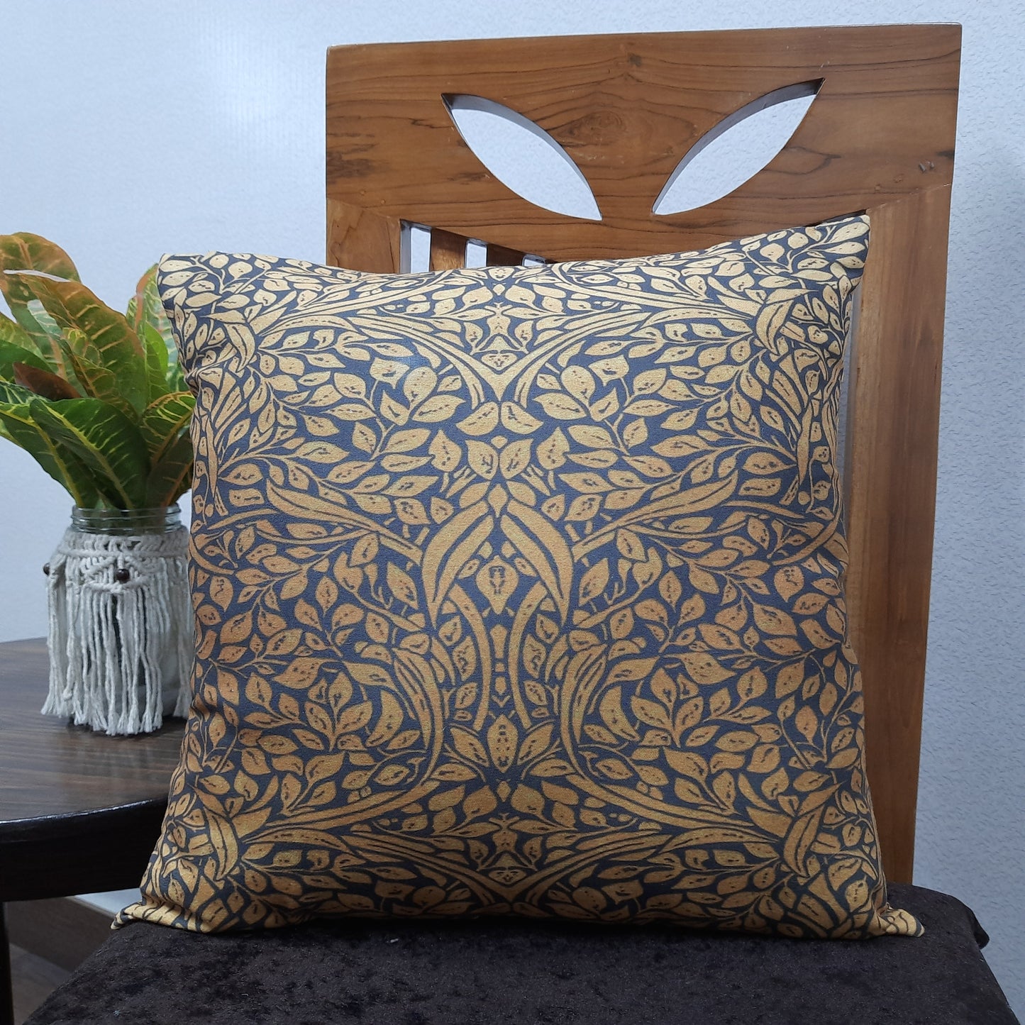 Riviera Collection-Cushion Covers In Glace Cotton For Regular Use –Brown and Blue– Best Price 40cm x 40cm (~16″ x 16″) – Set of 5