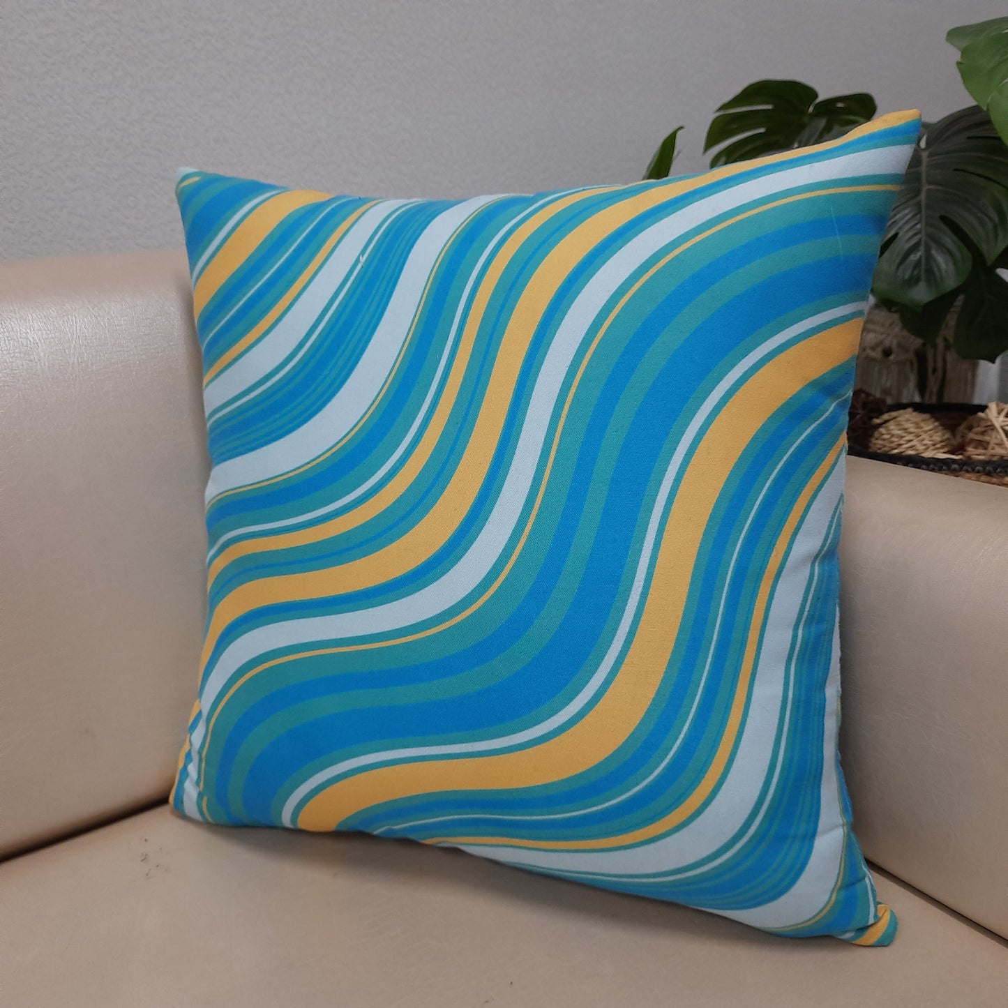 Riviera Collection-Cushion Covers In Glace Cotton For Regular Use –Blue Waves – Best Price 40cm x 40cm (~16″ x 16″) – Set of 5