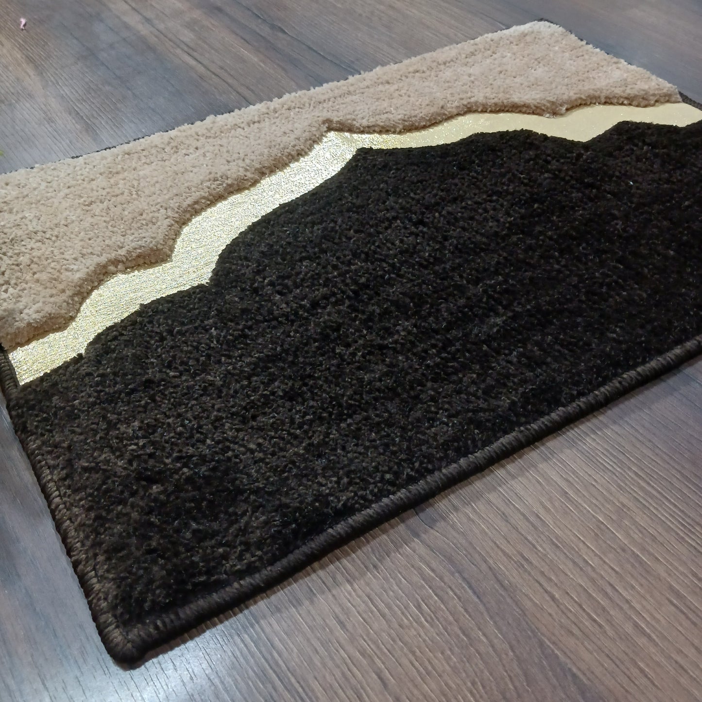 Avioni Desire Collection | Luxury Golden Touch Beige-Brown Mahal Floor Mat | Soft And Plush Handmade Door Mats / BathMats -40x60 cms (Copy)