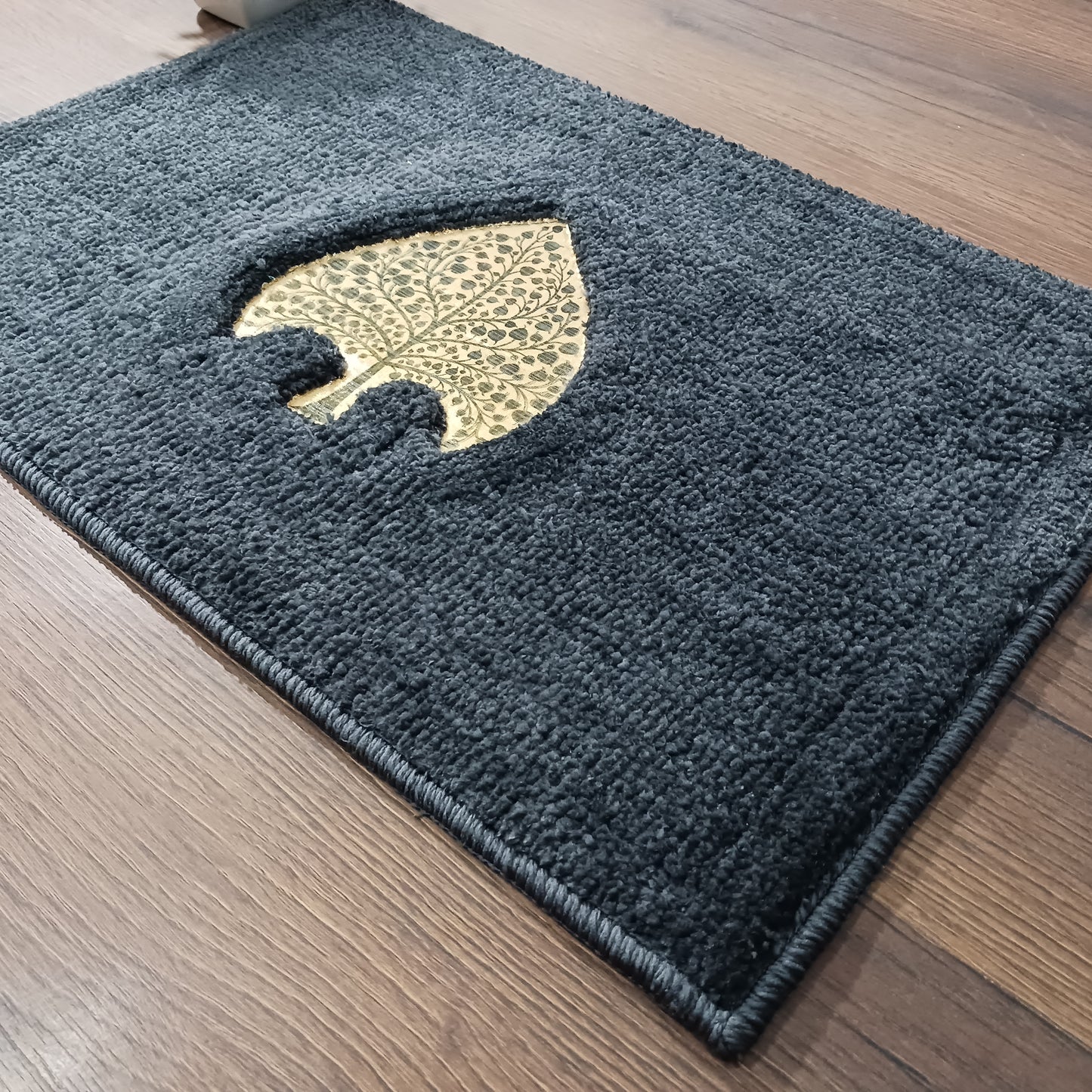Avioni Desire Collection | Luxury Golden Touch Black FamilyTree Floor Mat | Soft And Plush Handmade Door Mats / BathMats -40x60 cms