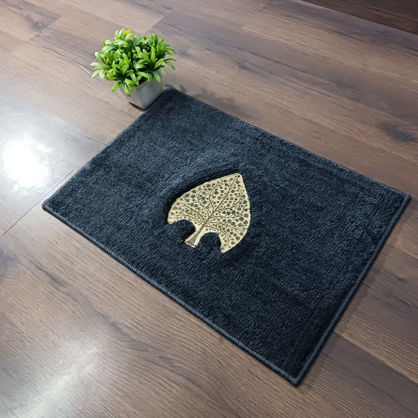 Avioni Desire Collection | Luxury Golden Touch Black FamilyTree Floor Mat | Soft And Plush Handmade Door Mats / BathMats -40x60 cms