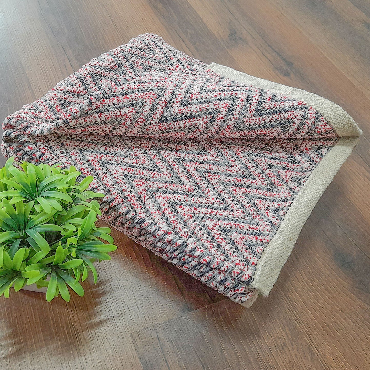 Avioni Lux Handloom Cotton Designer Durries- 90cm x 150cm (~3×5 Feet)- Red Multicolour