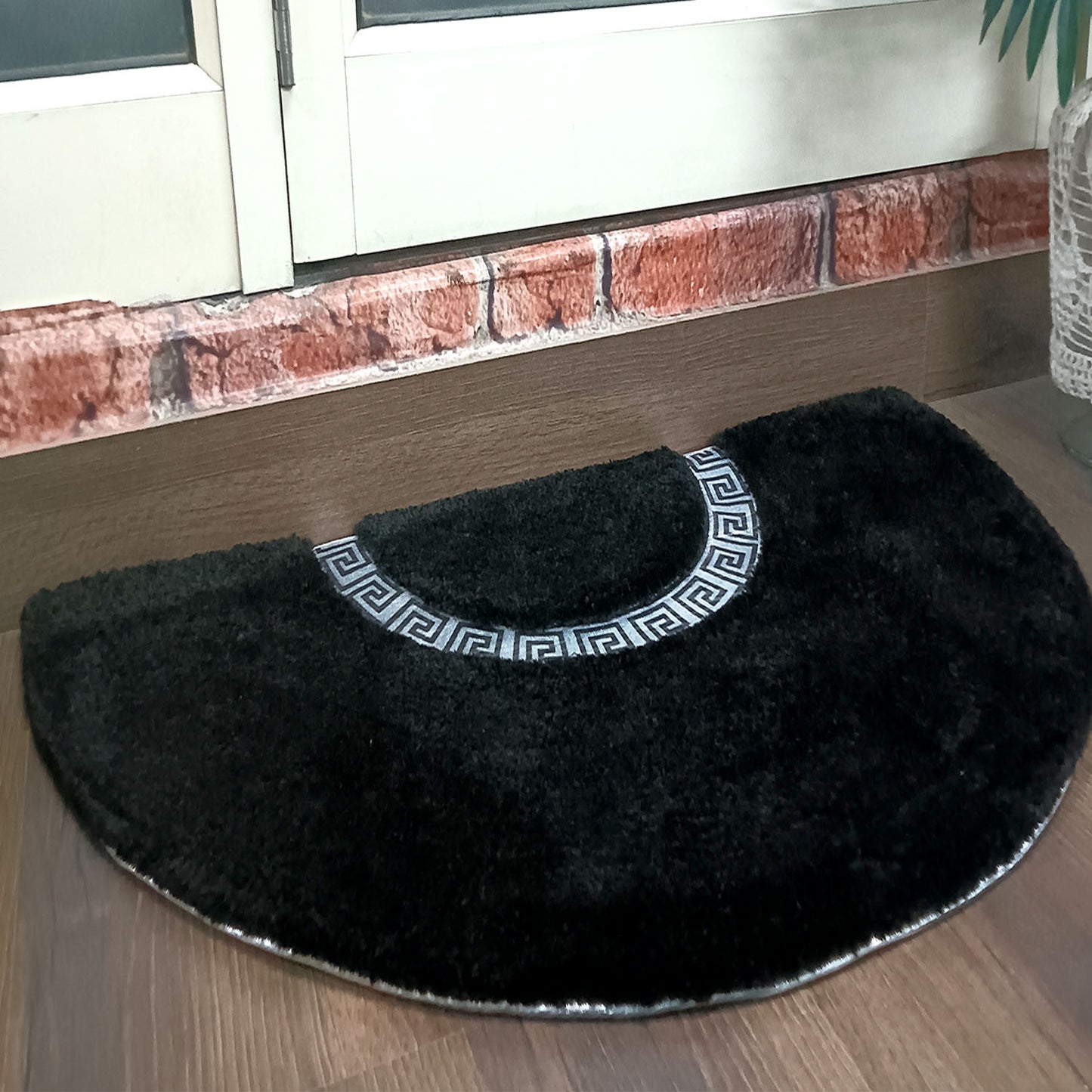 Avioni Divine Collection | Luxury Golden/Silver Touch Black Tufted Rug| 25mm Thick | Beautiful-D Shaped Soft And Plush Handmade Door Mats / BathMats -45x75 cms