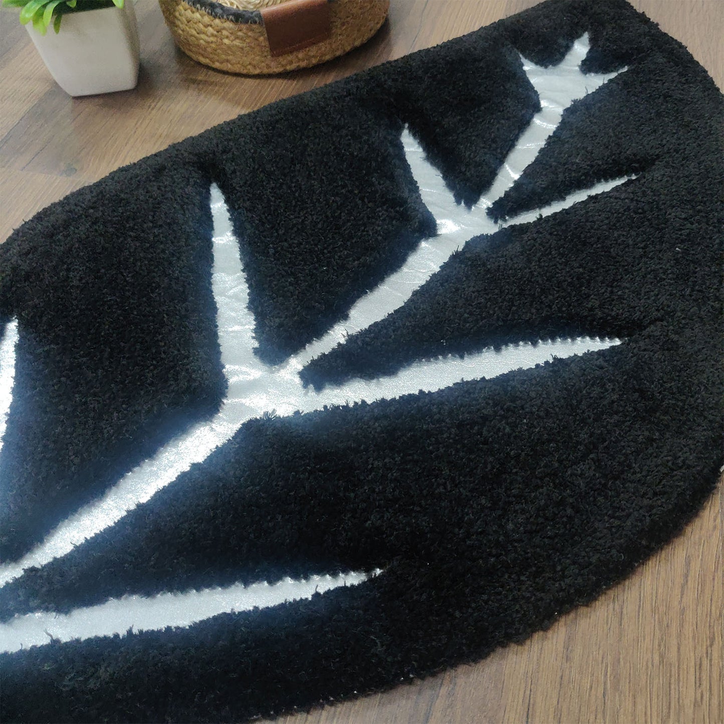 Avioni Divine Collection | Luxury Golden/Silver Touch Black Tufted Rug In Beautiful Leaf Shaped Soft And Plush Handmade Door Mats | ~25mm thickness | BathMats -45x82 cms