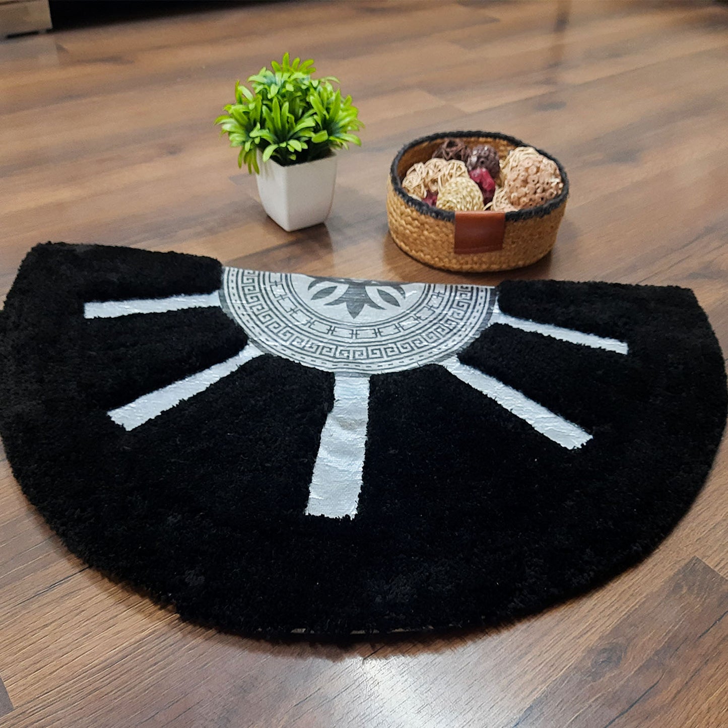 Avioni Divine Collection | Luxury Golden/Silver Touch Tufted Rug Black In Brightening Sun Soft And Plush Handmade Door Mats |~25mm Thickness | BathMats | 45x75cm size