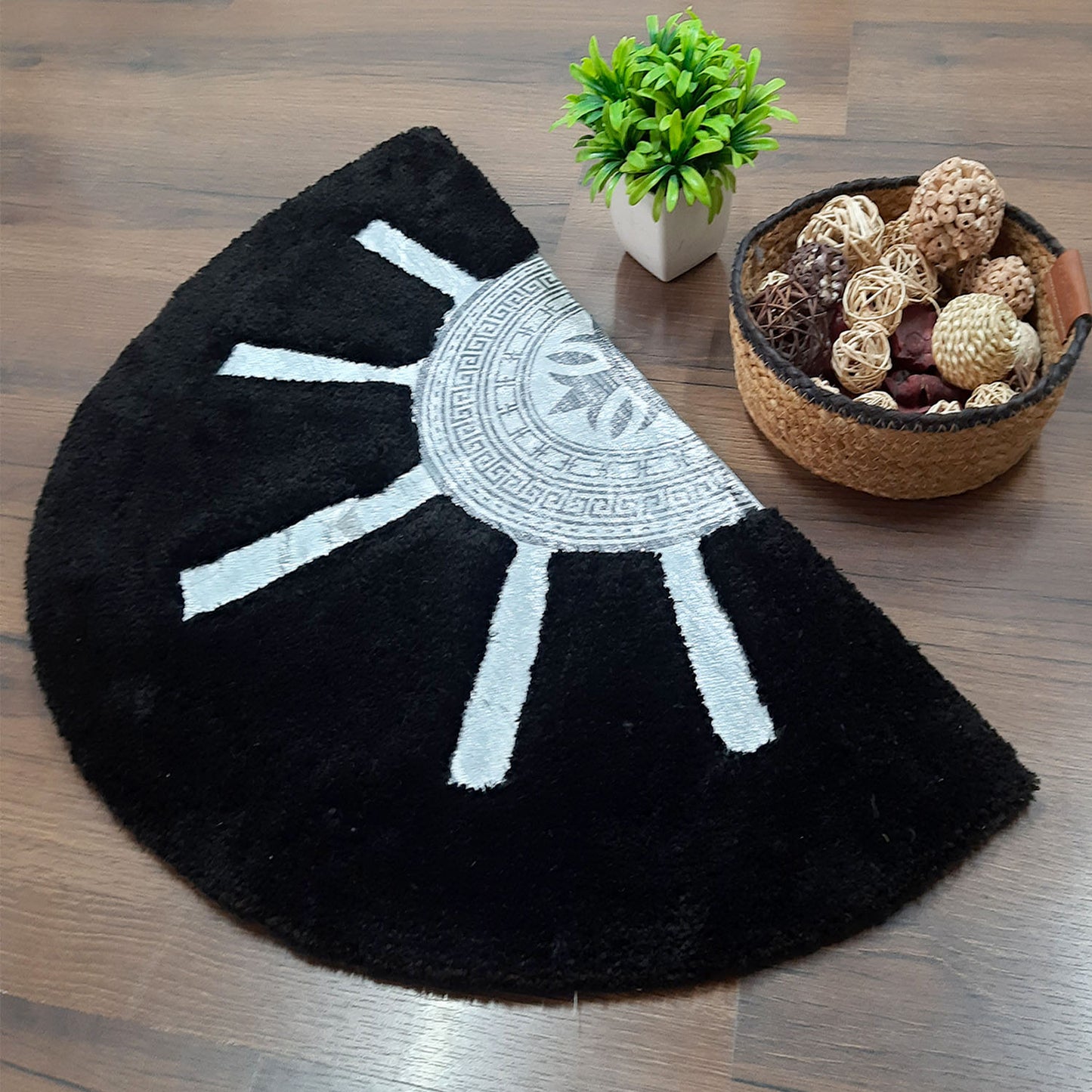 Avioni Divine Collection | Luxury Golden/Silver Touch Tufted Rug Black In Brightening Sun Soft And Plush Handmade Door Mats |~25mm Thickness | BathMats | 45x75cm size