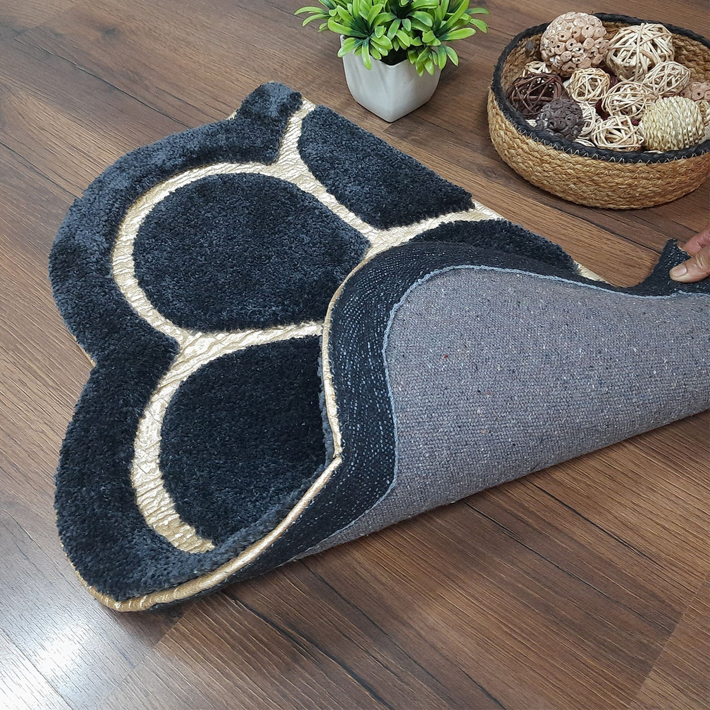 Avioni Divine Collection | Luxury Golden/Silver Touch Grey Tufted Rug In Beautiful Flower Soft And Plush Handmade Door Mats | ~25mm thick | BathMats -45x75 cms (Copy)