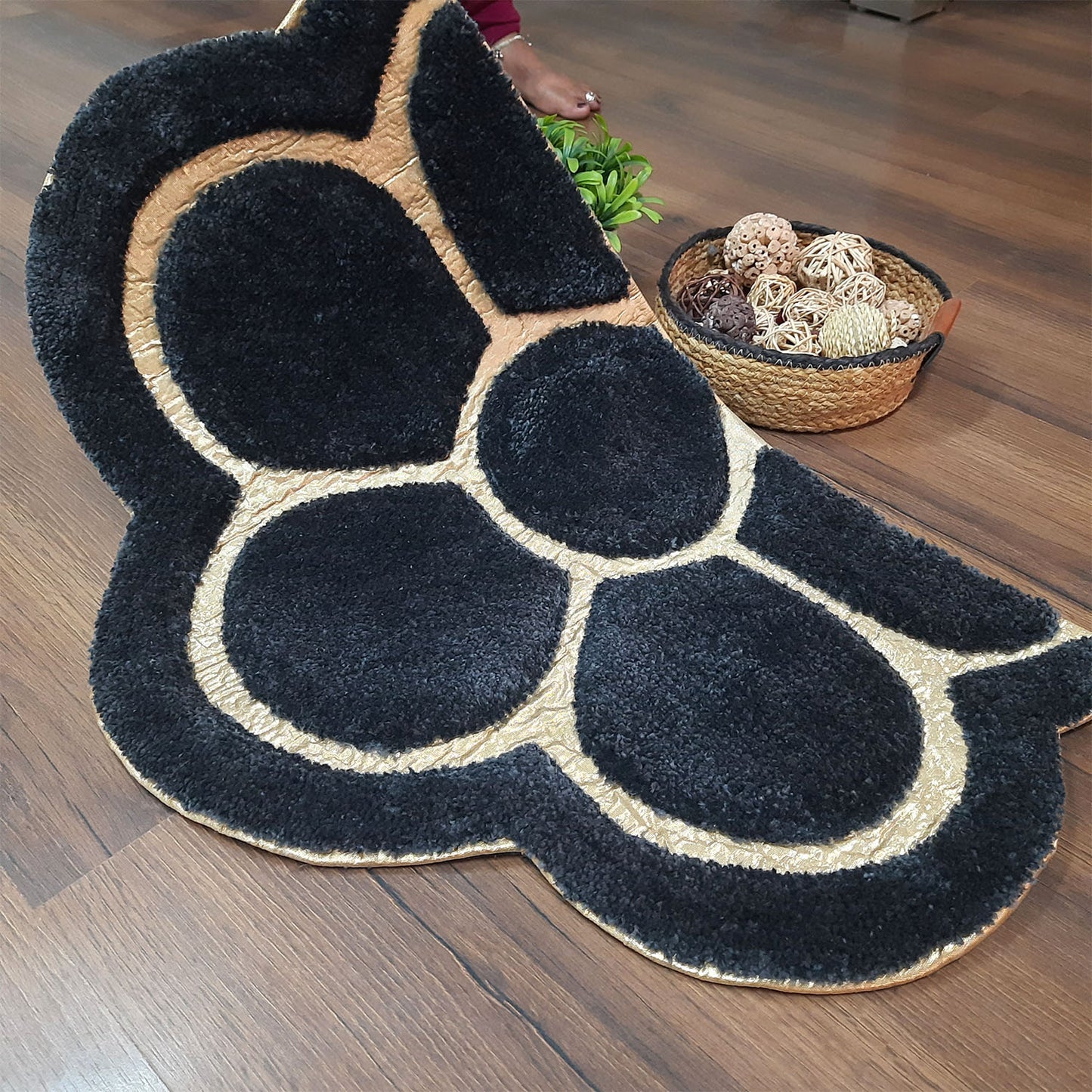 Avioni Divine Collection | Luxury Golden/Silver Touch Grey Tufted Rug In Beautiful Flower Soft And Plush Handmade Door Mats | ~25mm thick | BathMats -45x75 cms (Copy)