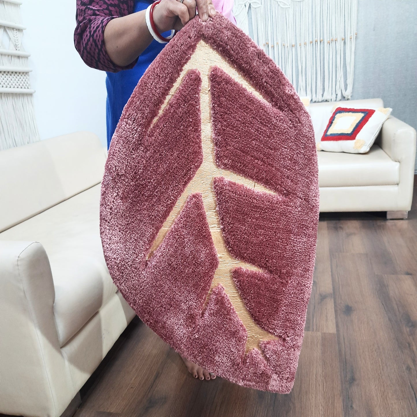 Avioni Divine Collection | Luxury Golden/Silver Touch Blush Pink Tufted Rug In Beautiful Leaf Shaped Soft And Plush Handmade Door Mats | ~25mm thickness | BathMats -45x82 cms (Copy)